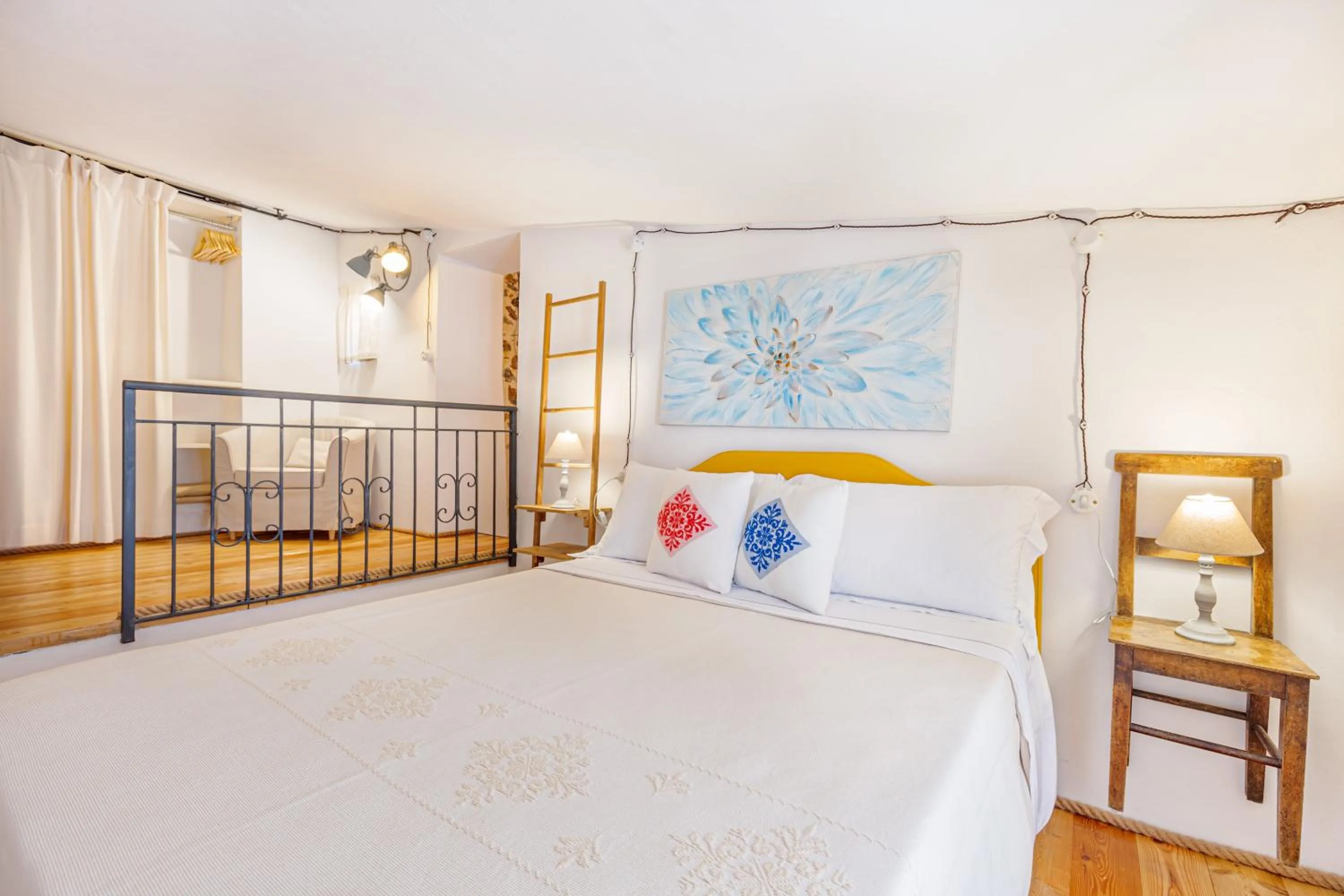 Bed in Albergo Diffuso Mannois