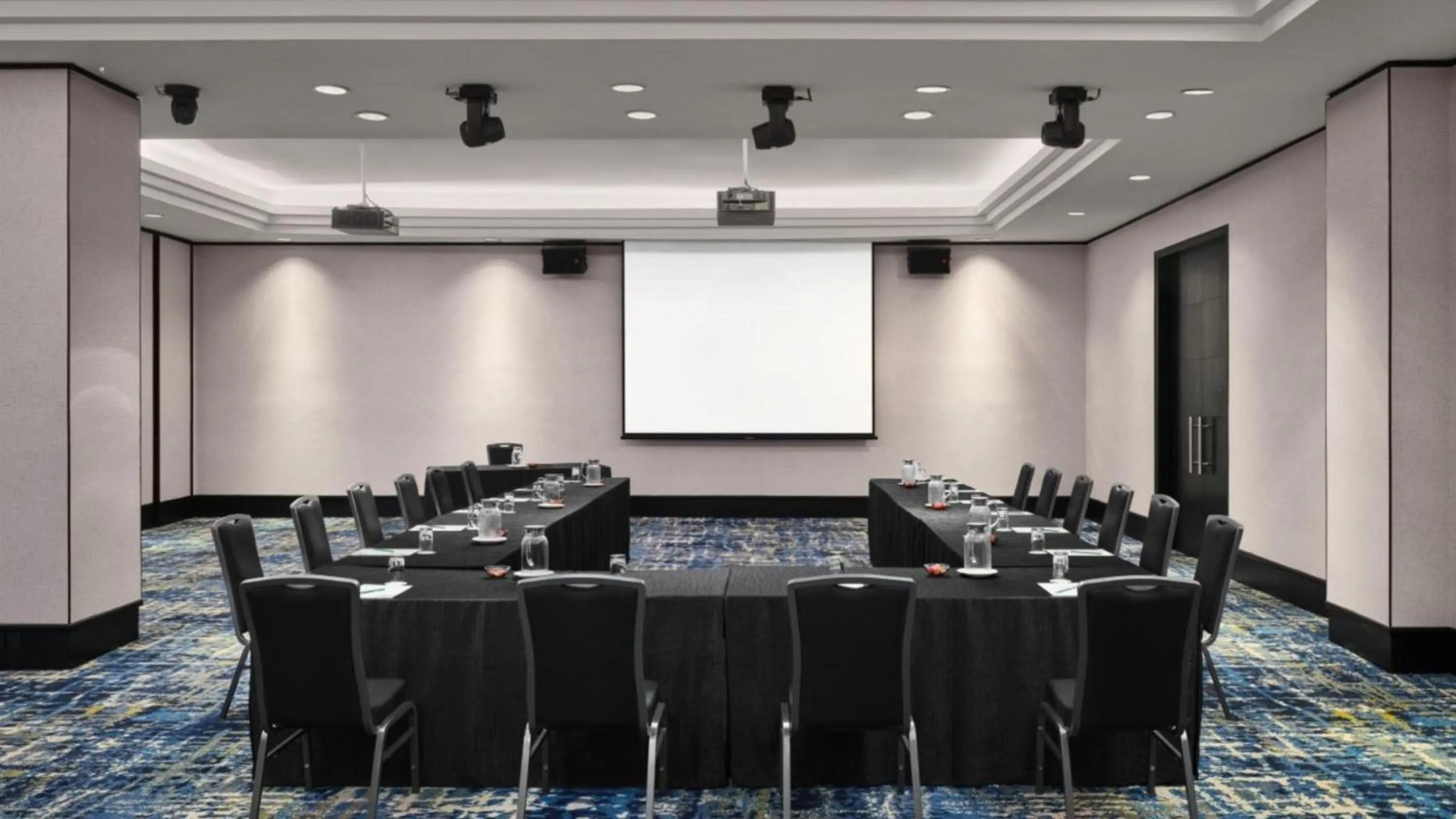 Meeting/conference room in Holiday Inn Singapore Atrium by IHG