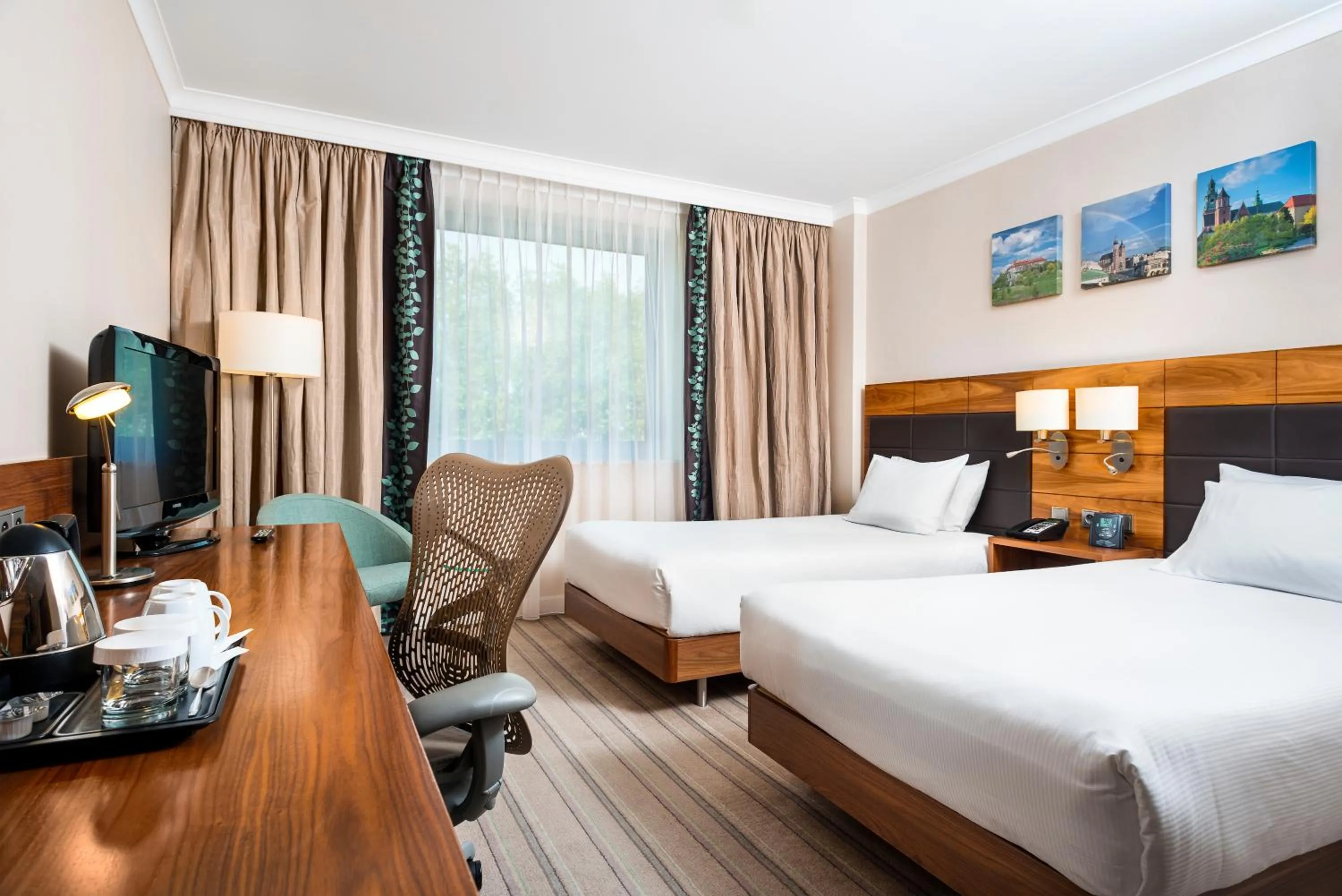 TV and multimedia, Bed in Hilton Garden Inn Krakow