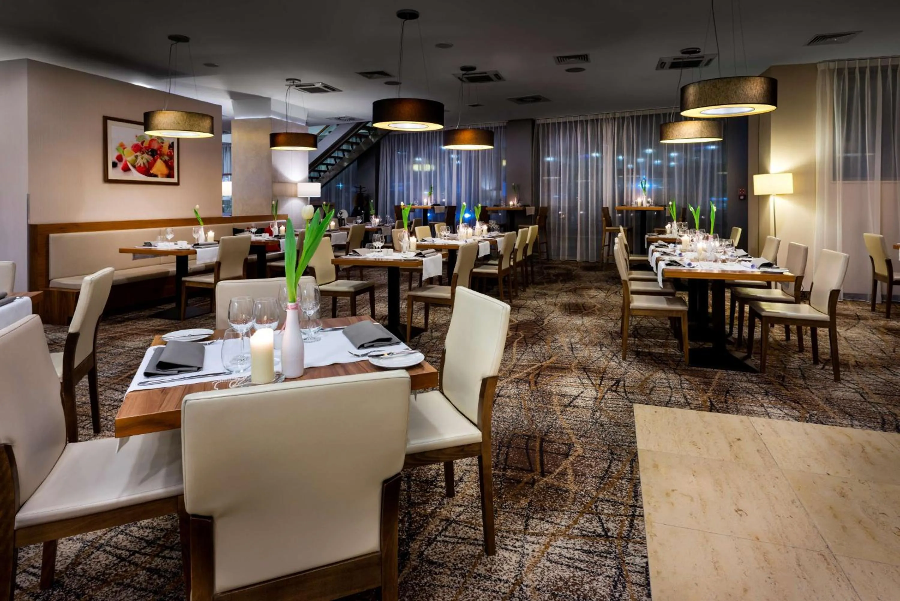 Restaurant/places to eat in Hilton Garden Inn Krakow