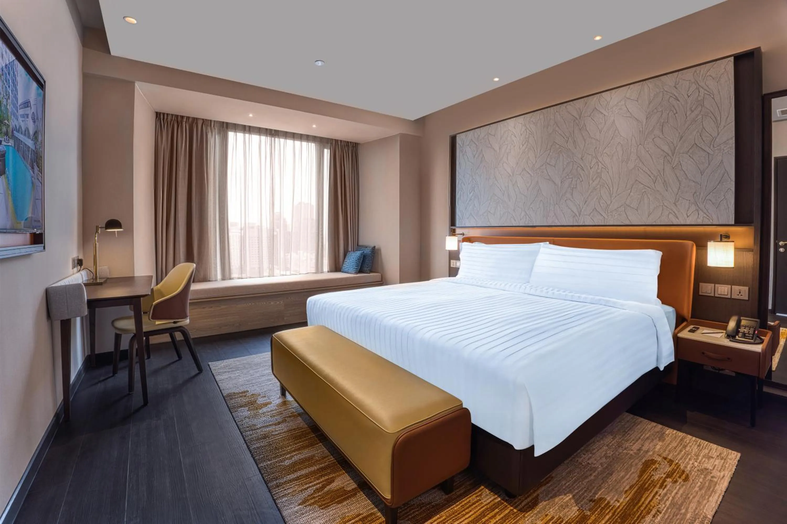 Bedroom, Bed in Wyndham Singapore Hotel