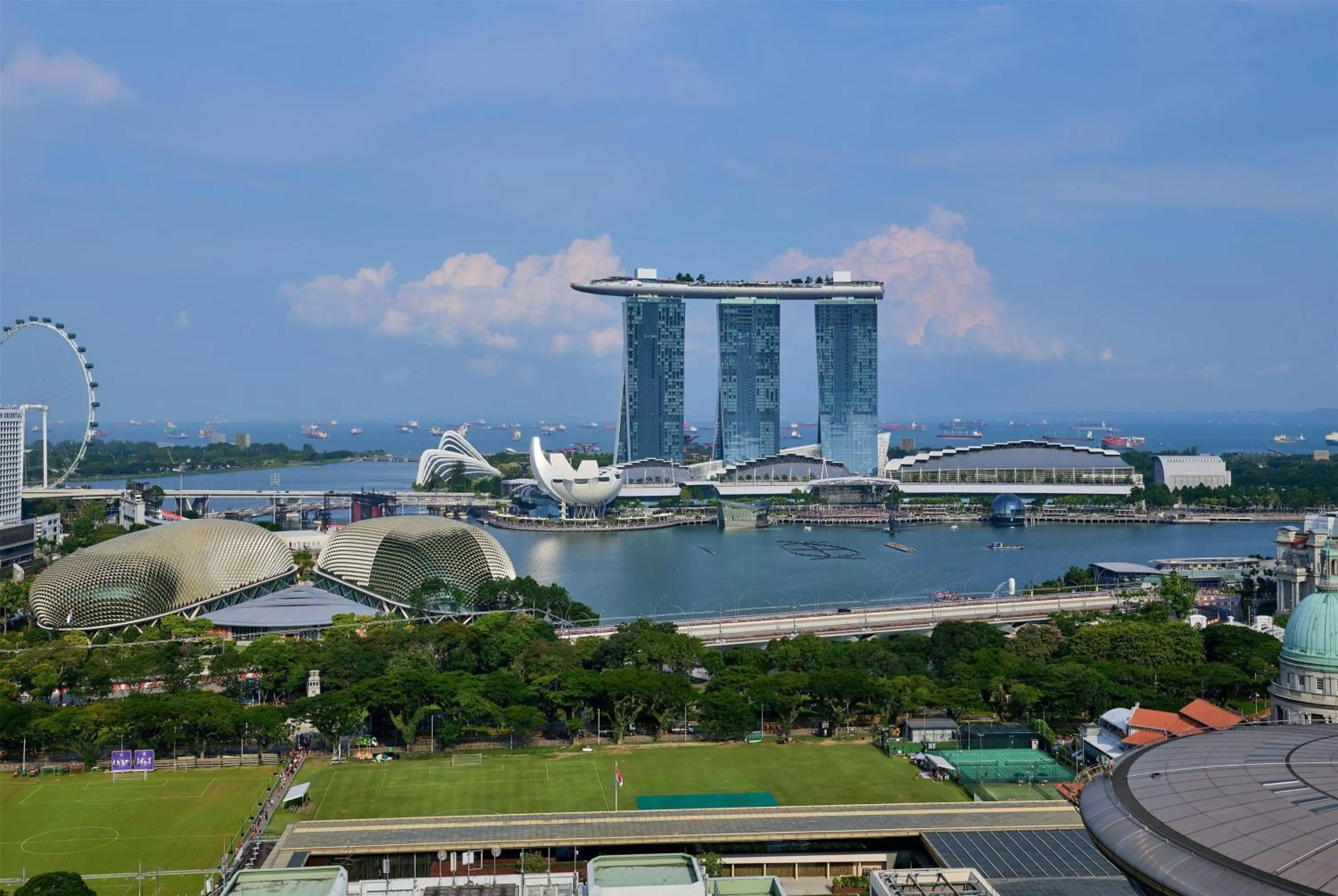 Property building in Wyndham Singapore Hotel
