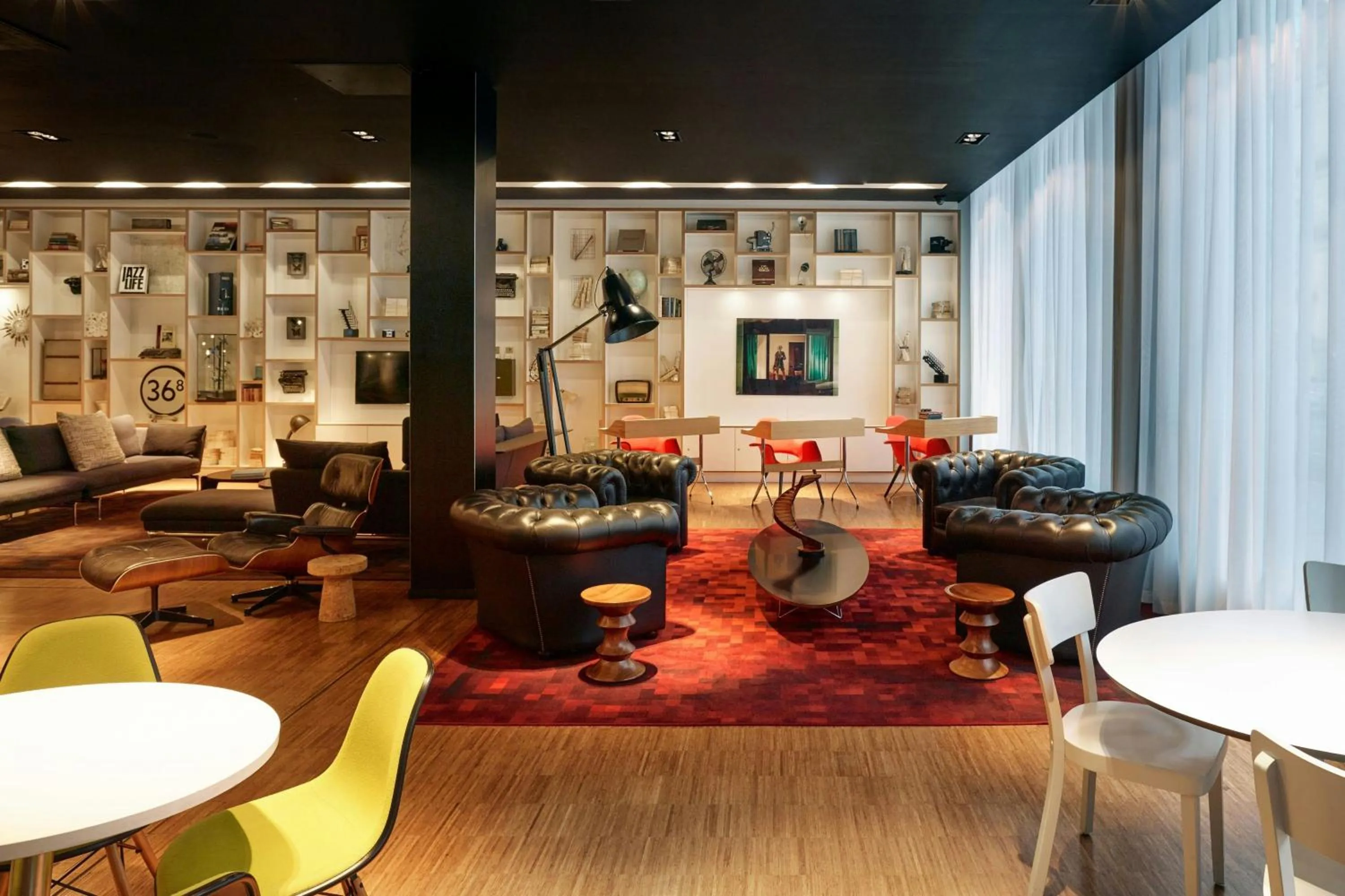 Meeting/conference room in citizenM Glasgow