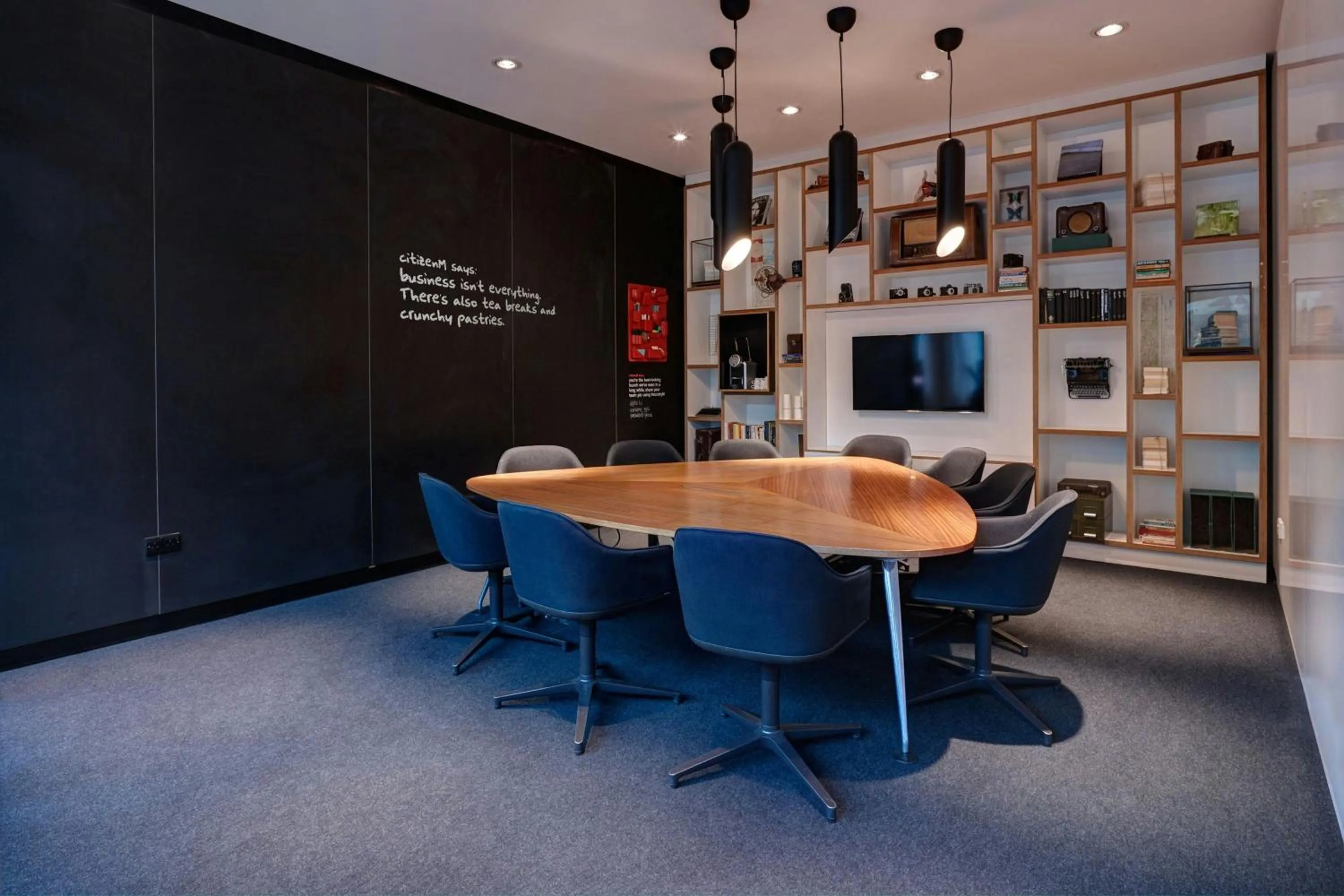 Meeting/conference room in citizenM Glasgow