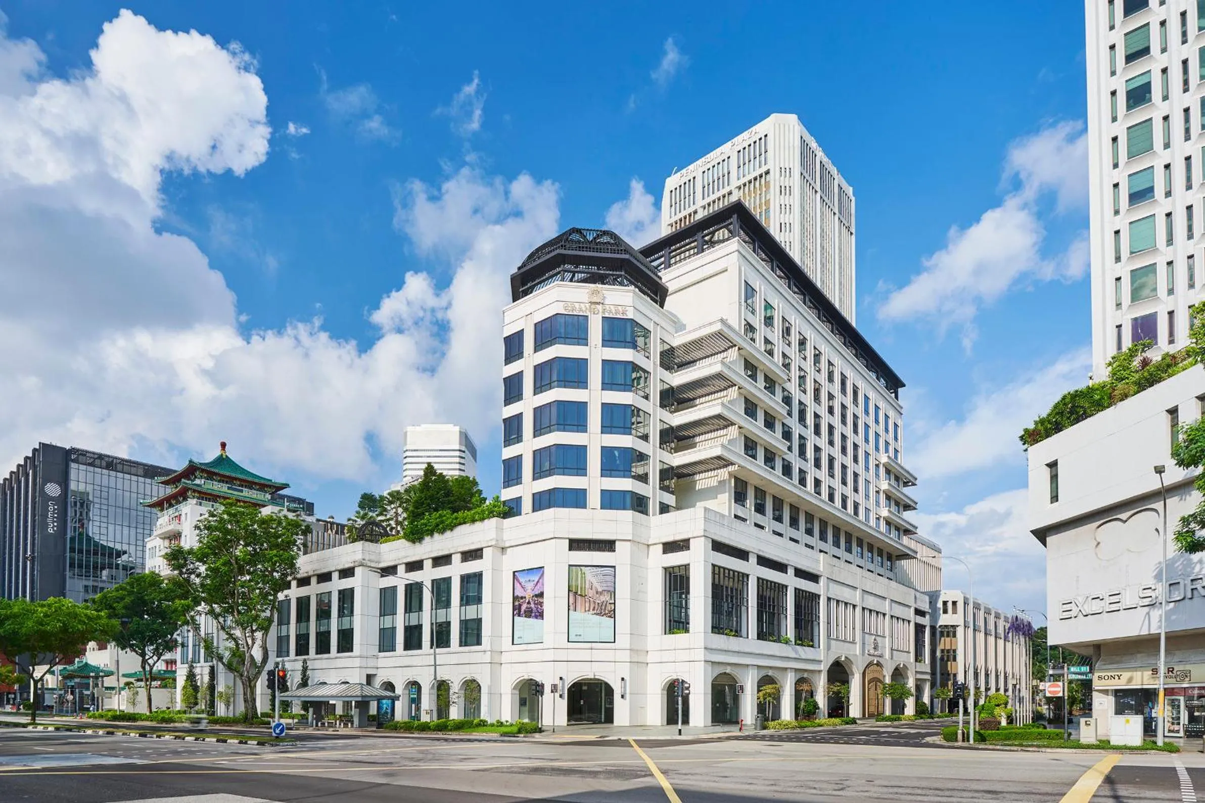 Property building in Grand Park City Hall