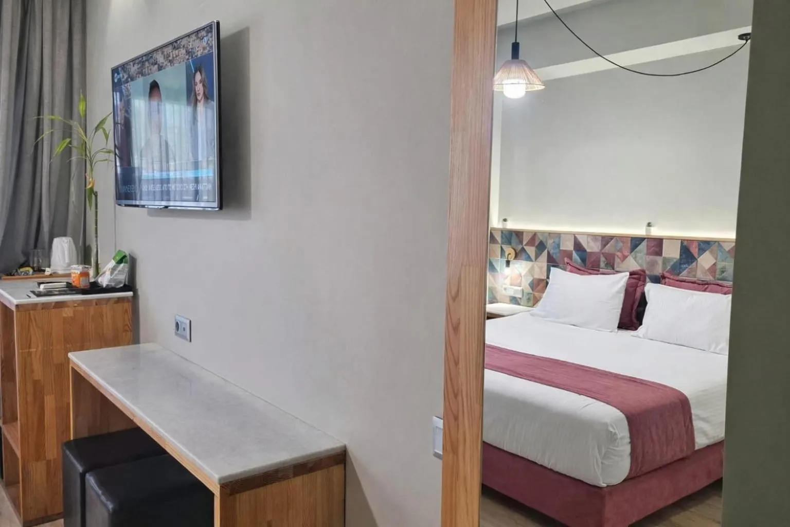 TV and multimedia, Bed in Be My Guest Athens