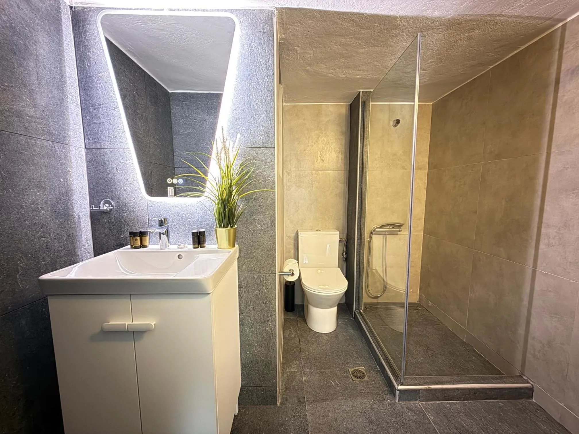 Shower in Be My Guest Athens