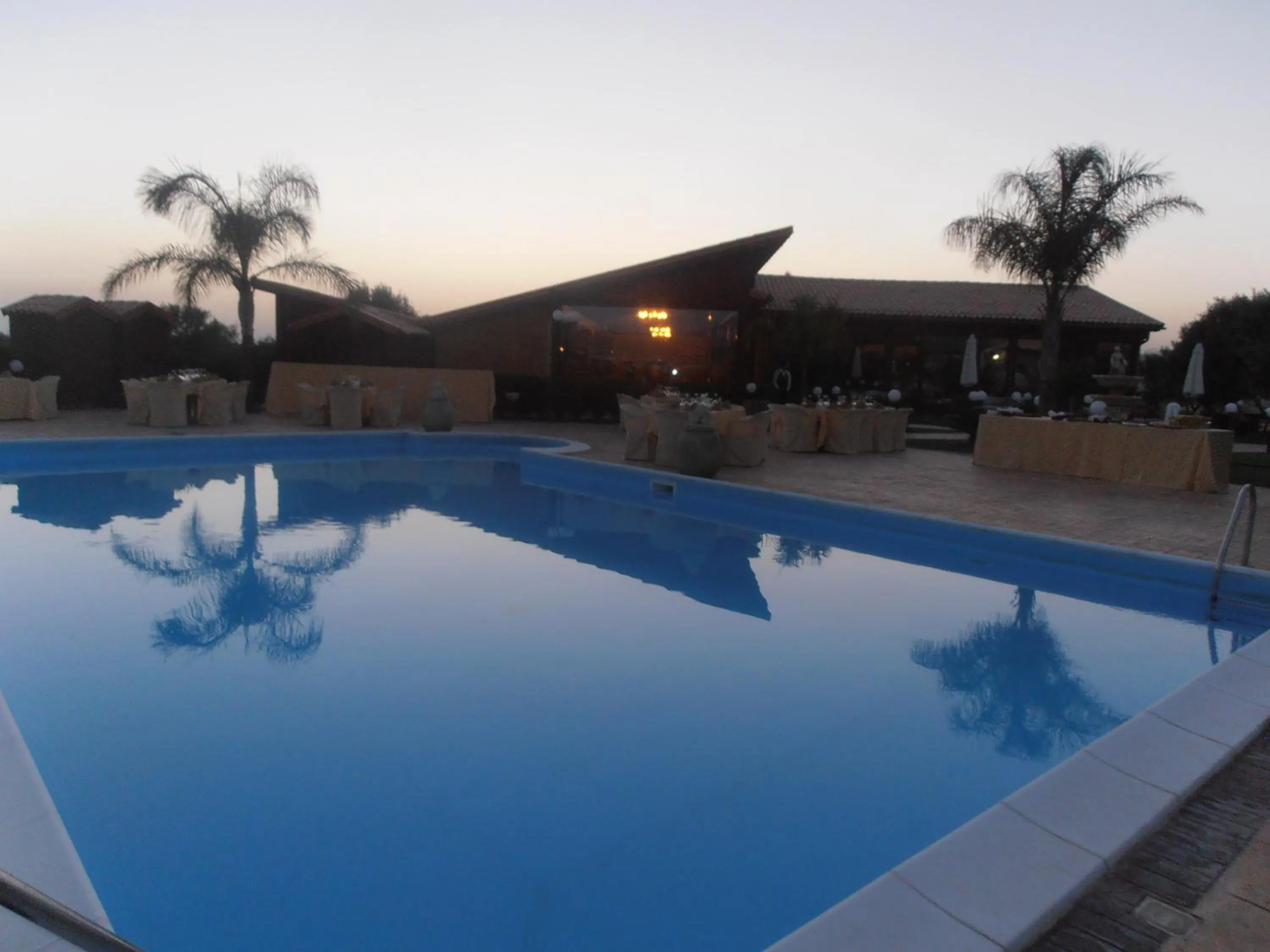 Banquet/Function facilities in Villa Alisia