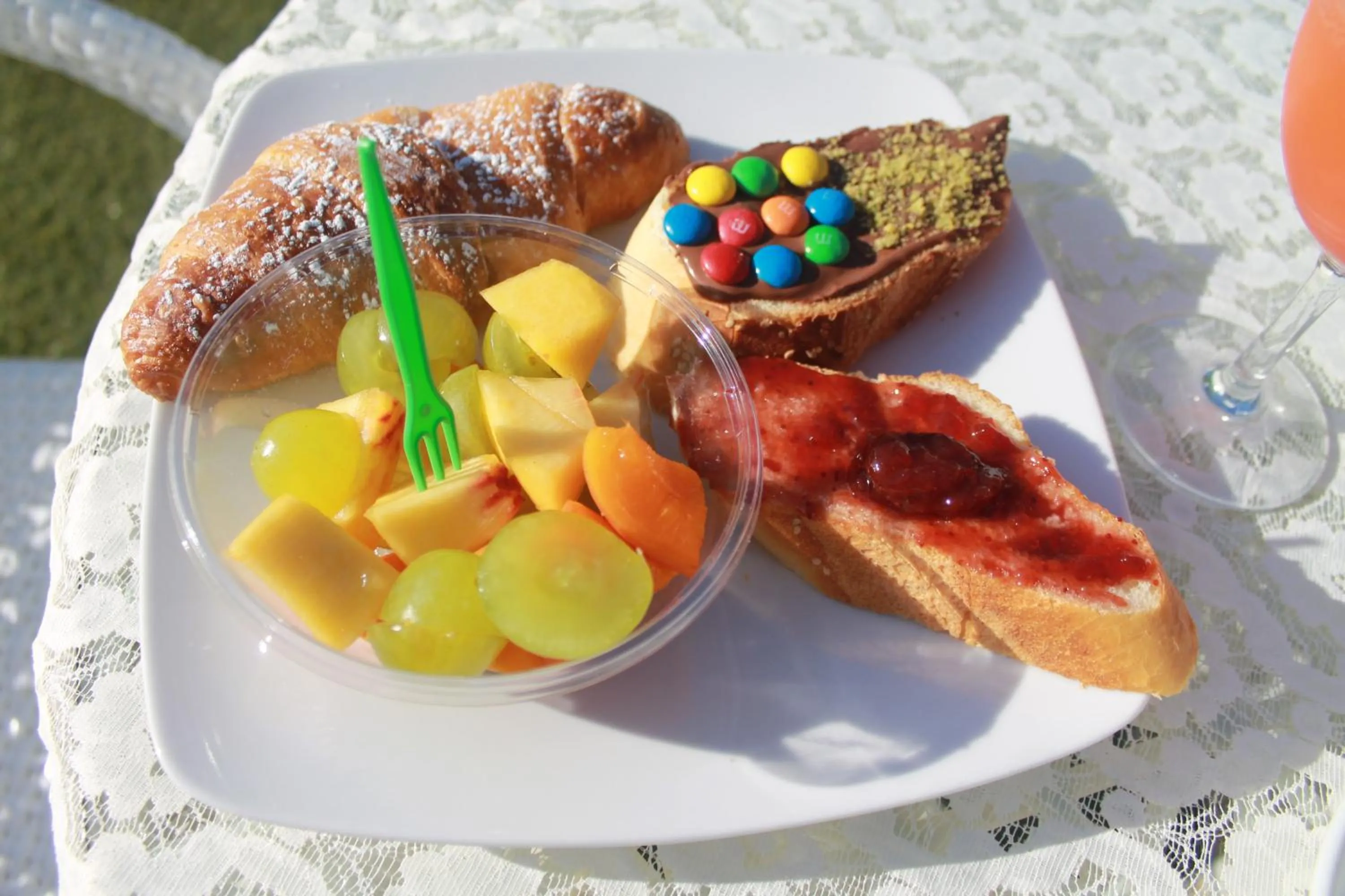 Italian breakfast in Villa Alisia