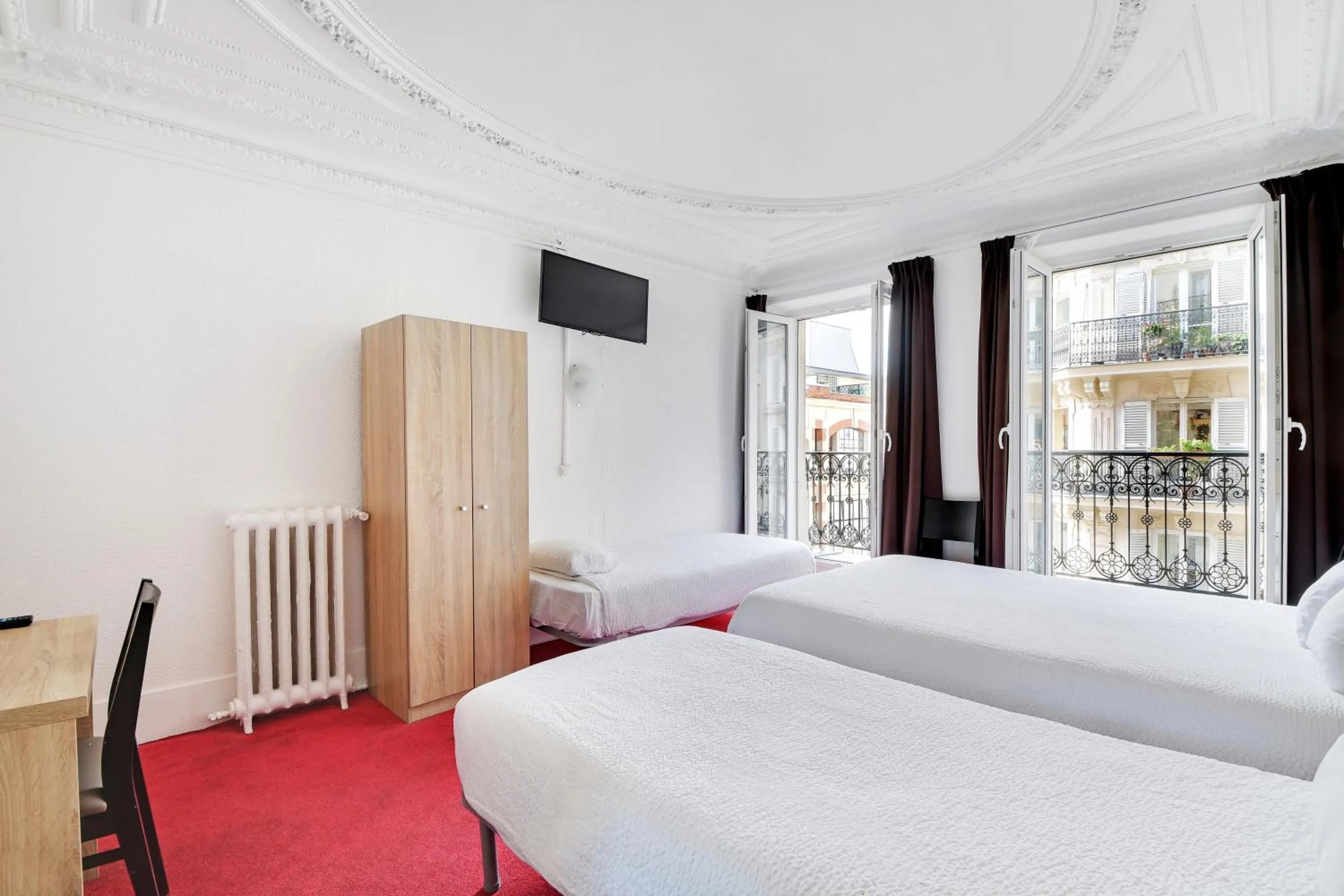 Bedroom, Bed in Altona