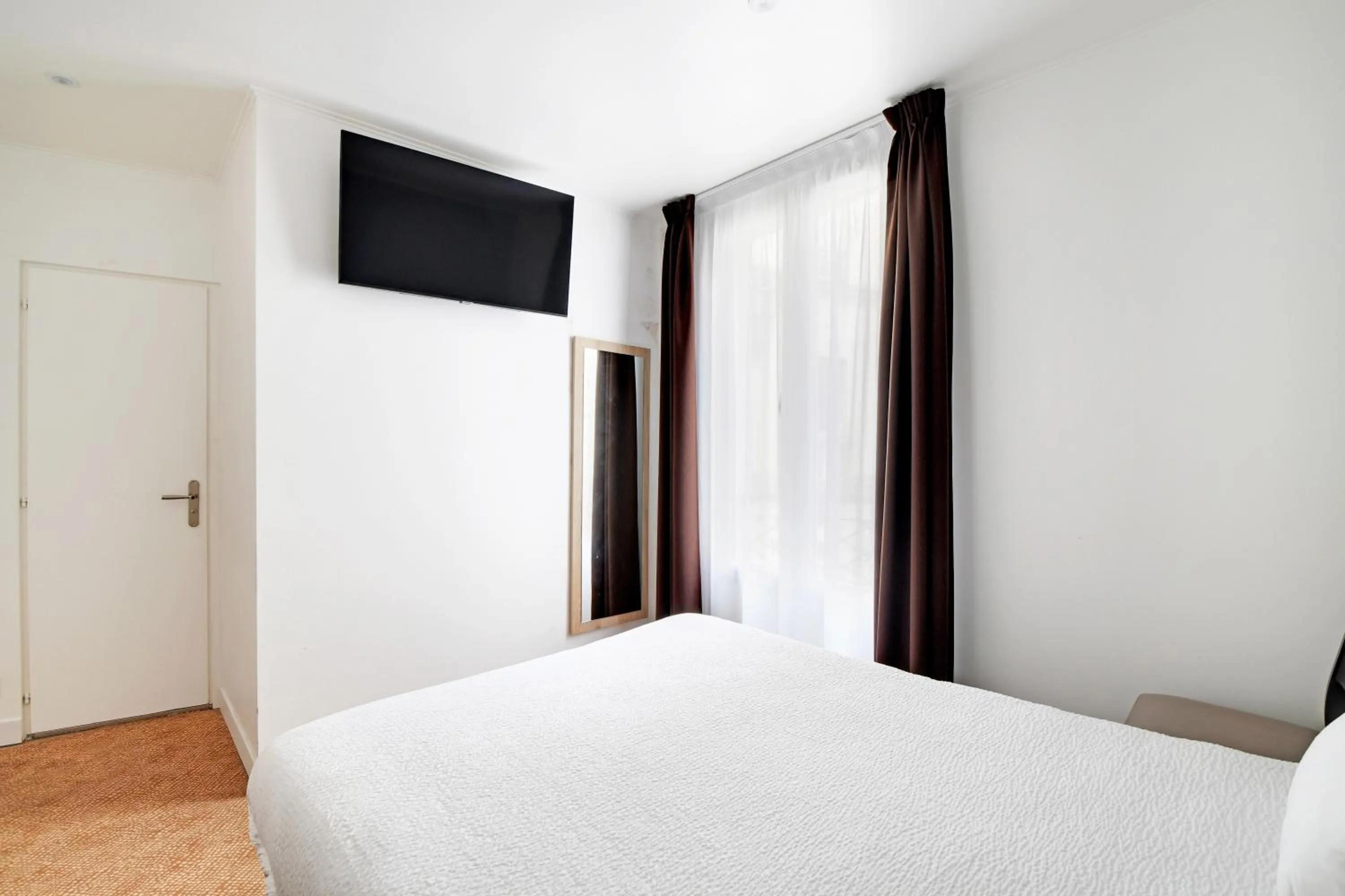 Bedroom, Bed in Altona