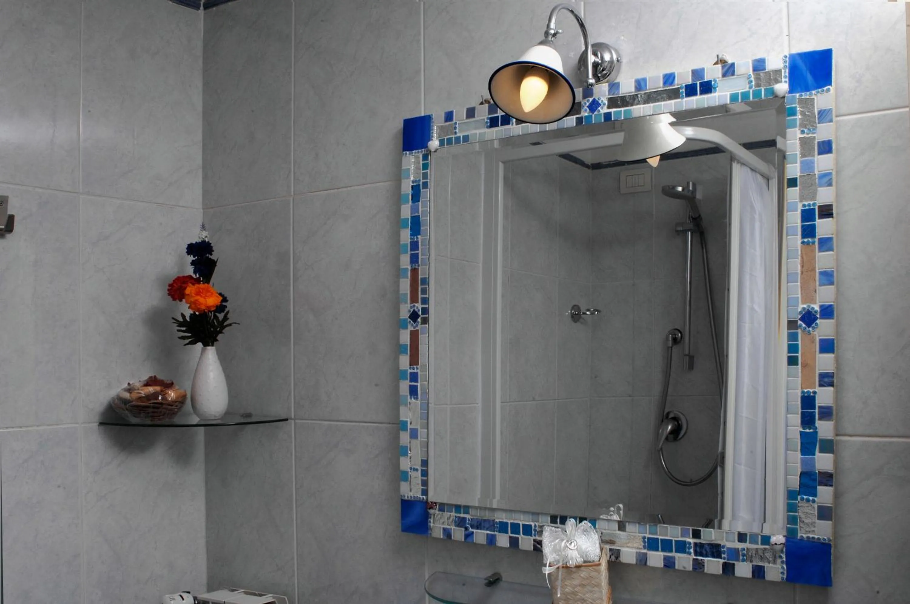 Bathroom in Relais Dante e Beatrice