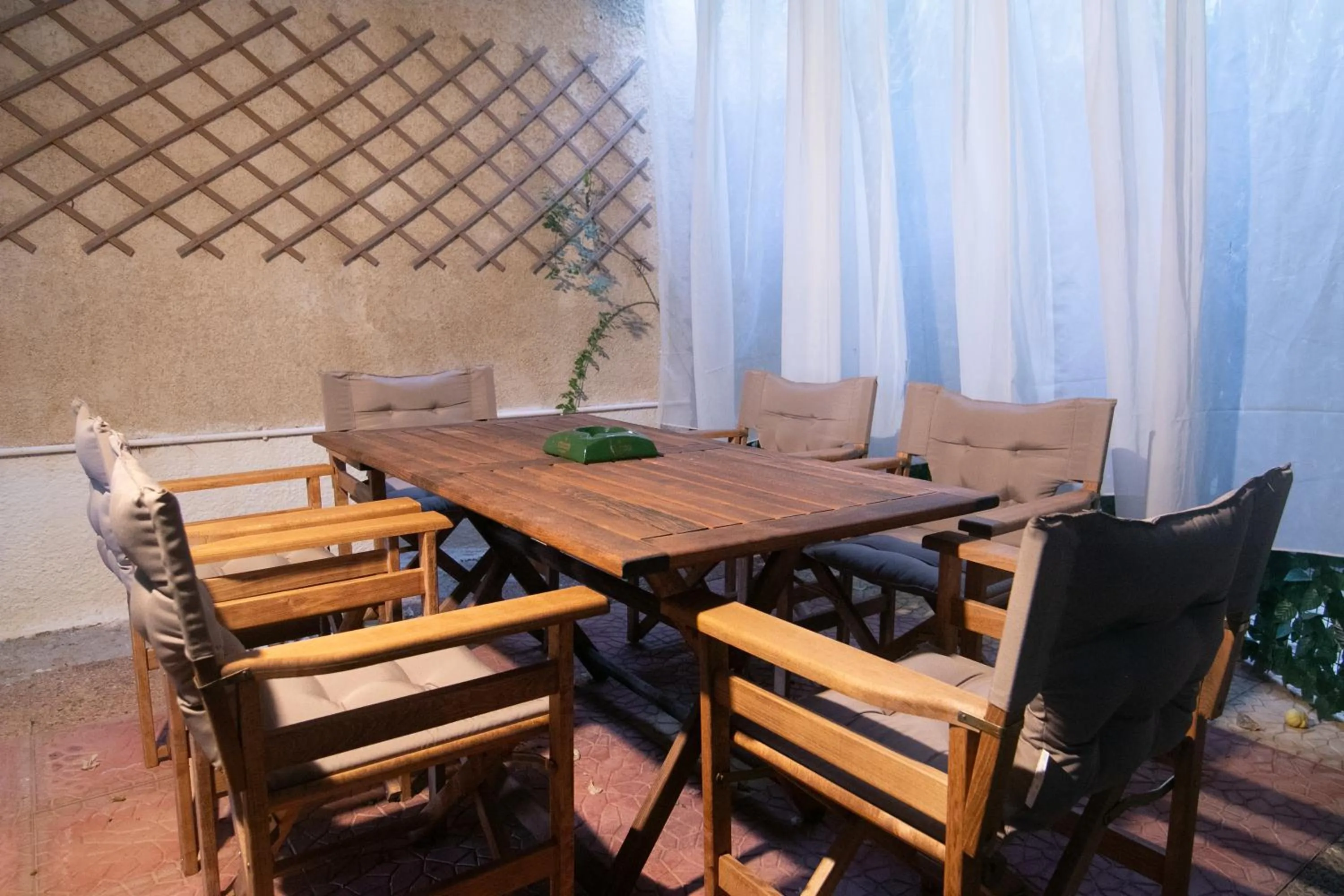 Malvasia Corner Studios - ex Romeo's House