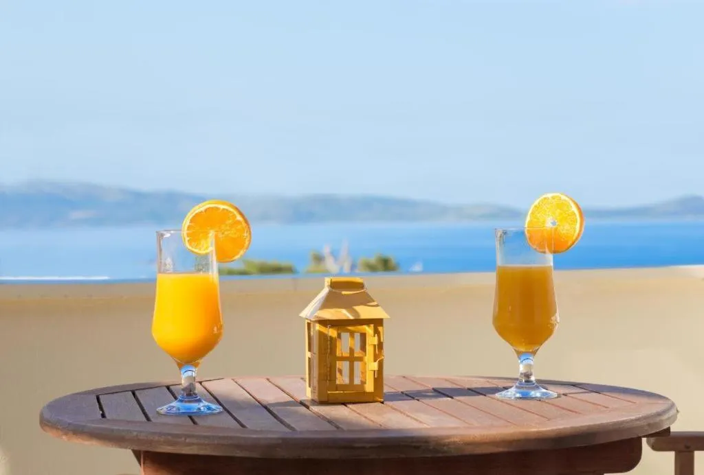 Malvasia Corner Studios - ex Romeo's House