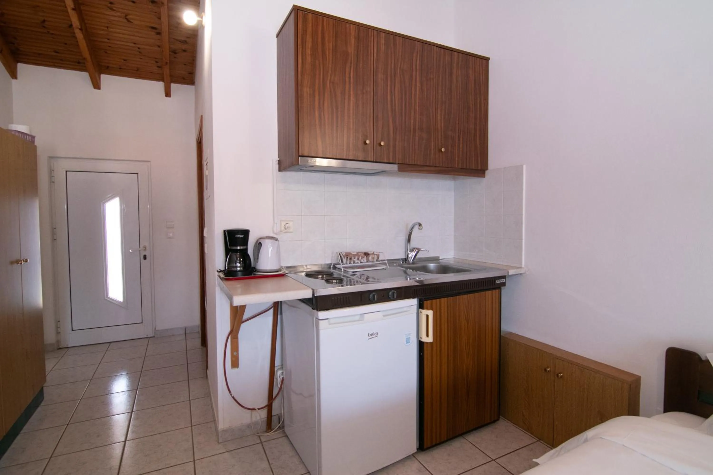 Malvasia Corner Studios - ex Romeo's House