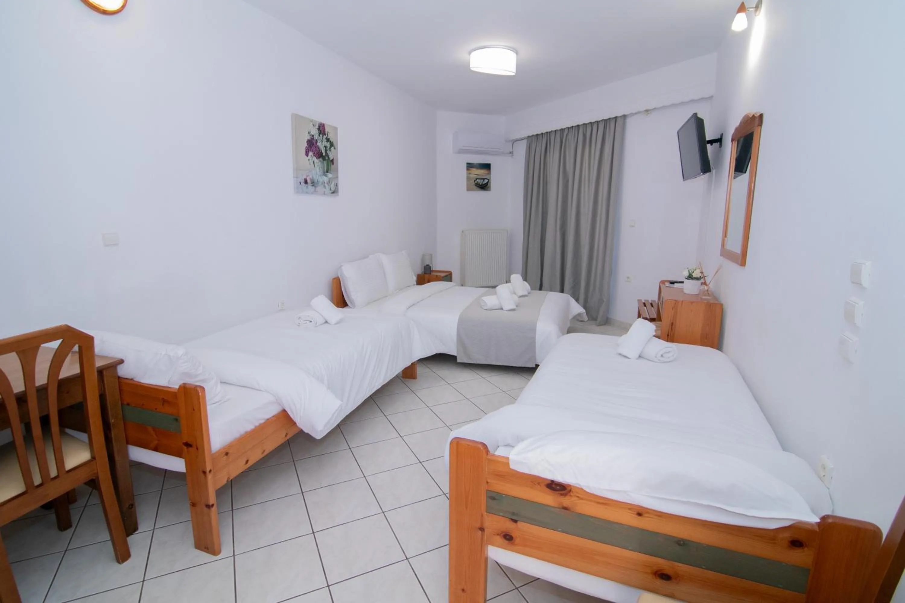 Bed in Malvasia Corner Studios - ex Romeo's House