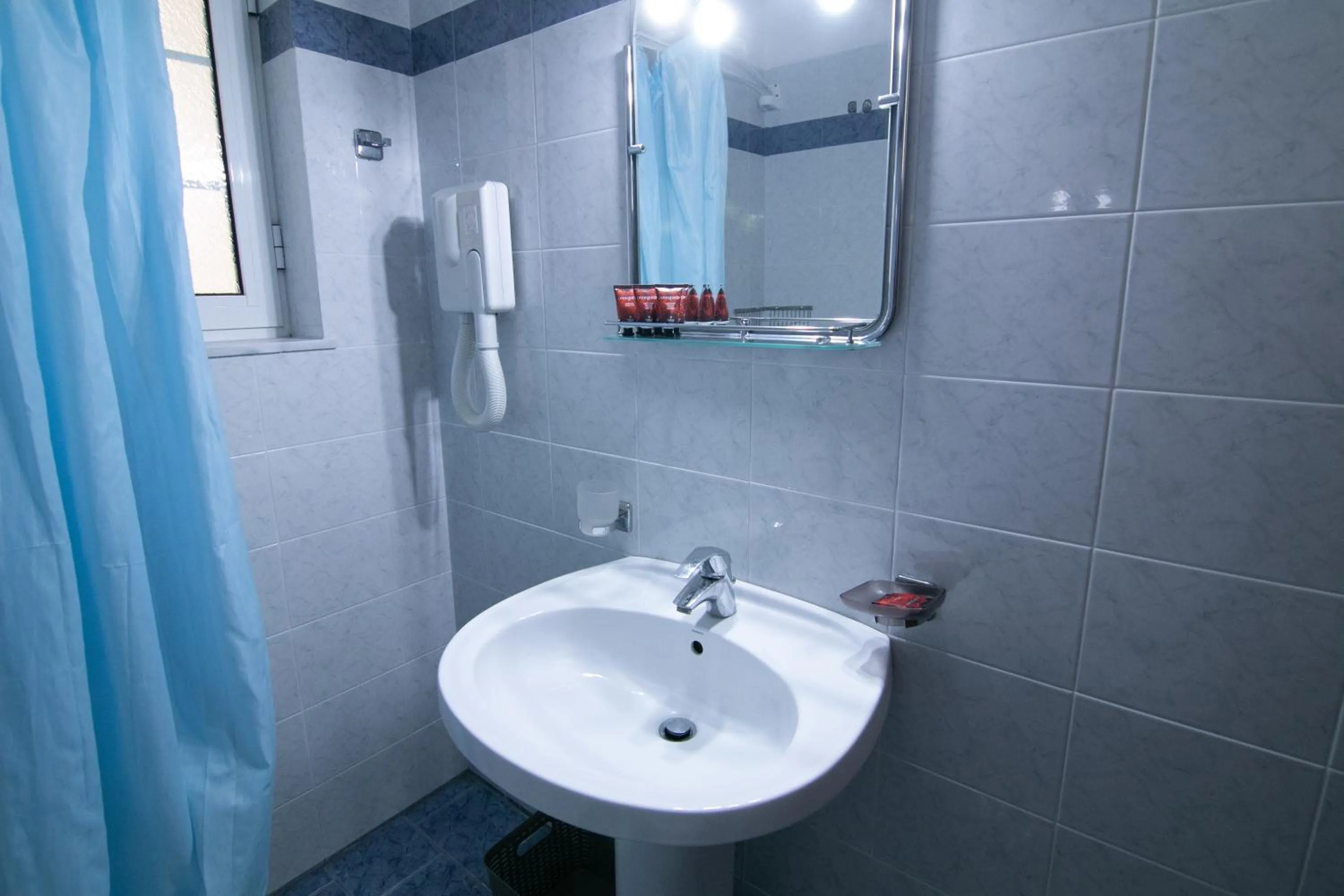 Malvasia Corner Studios - ex Romeo's House