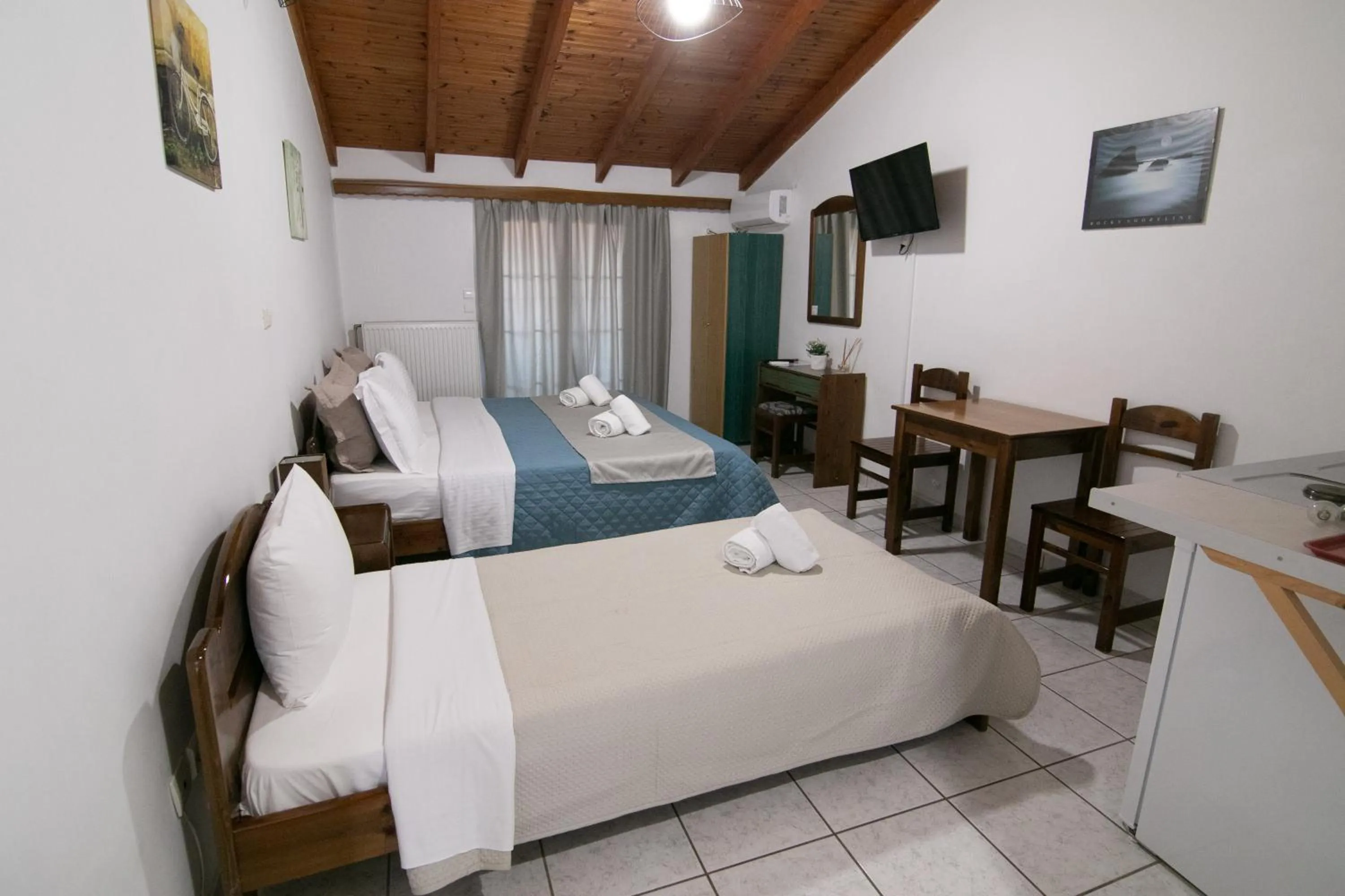 Bed in Malvasia Corner Studios - ex Romeo's House