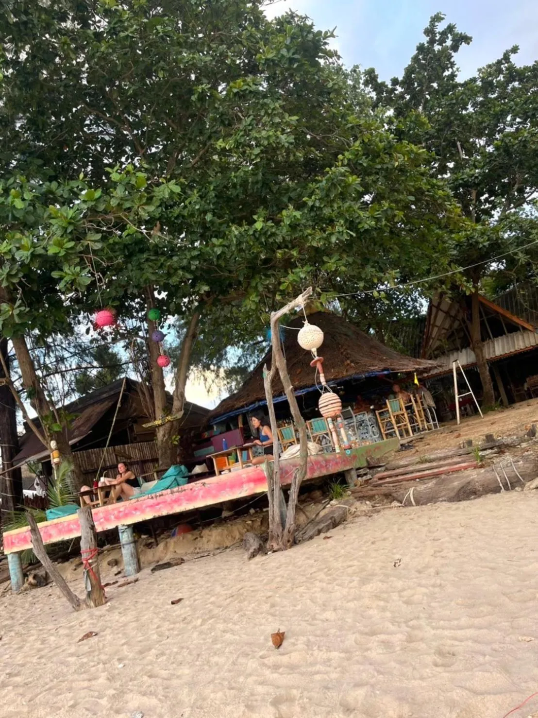 Restaurant/places to eat in Sanctuary Lanta