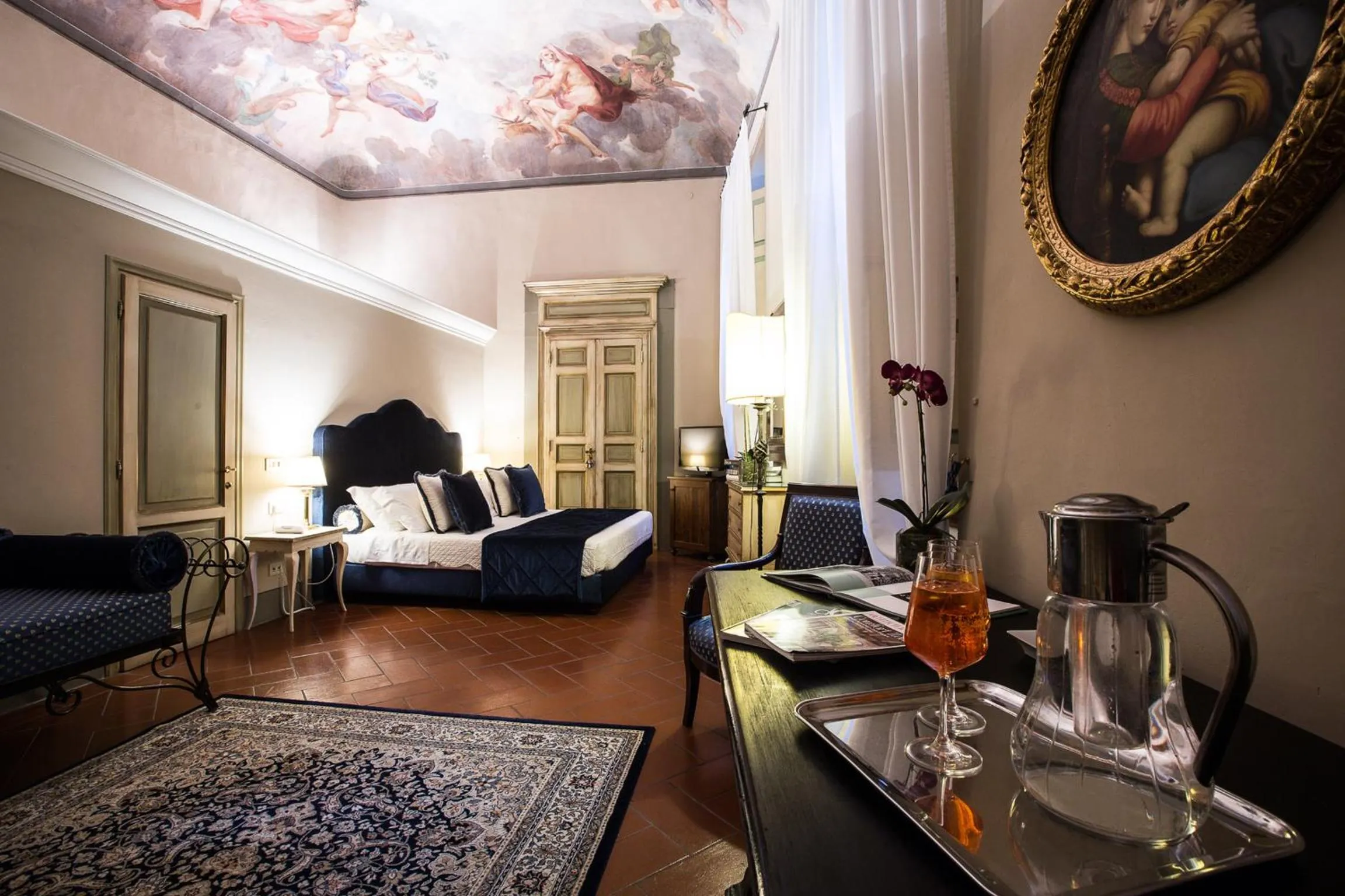 Bedroom in Hotel Burchianti