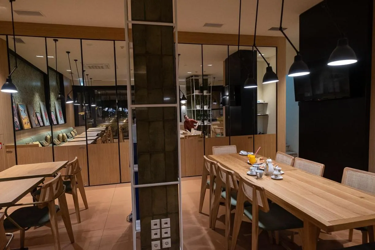 Lounge or bar in Democritus