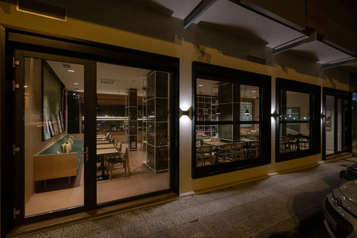 Facade/entrance in Democritus