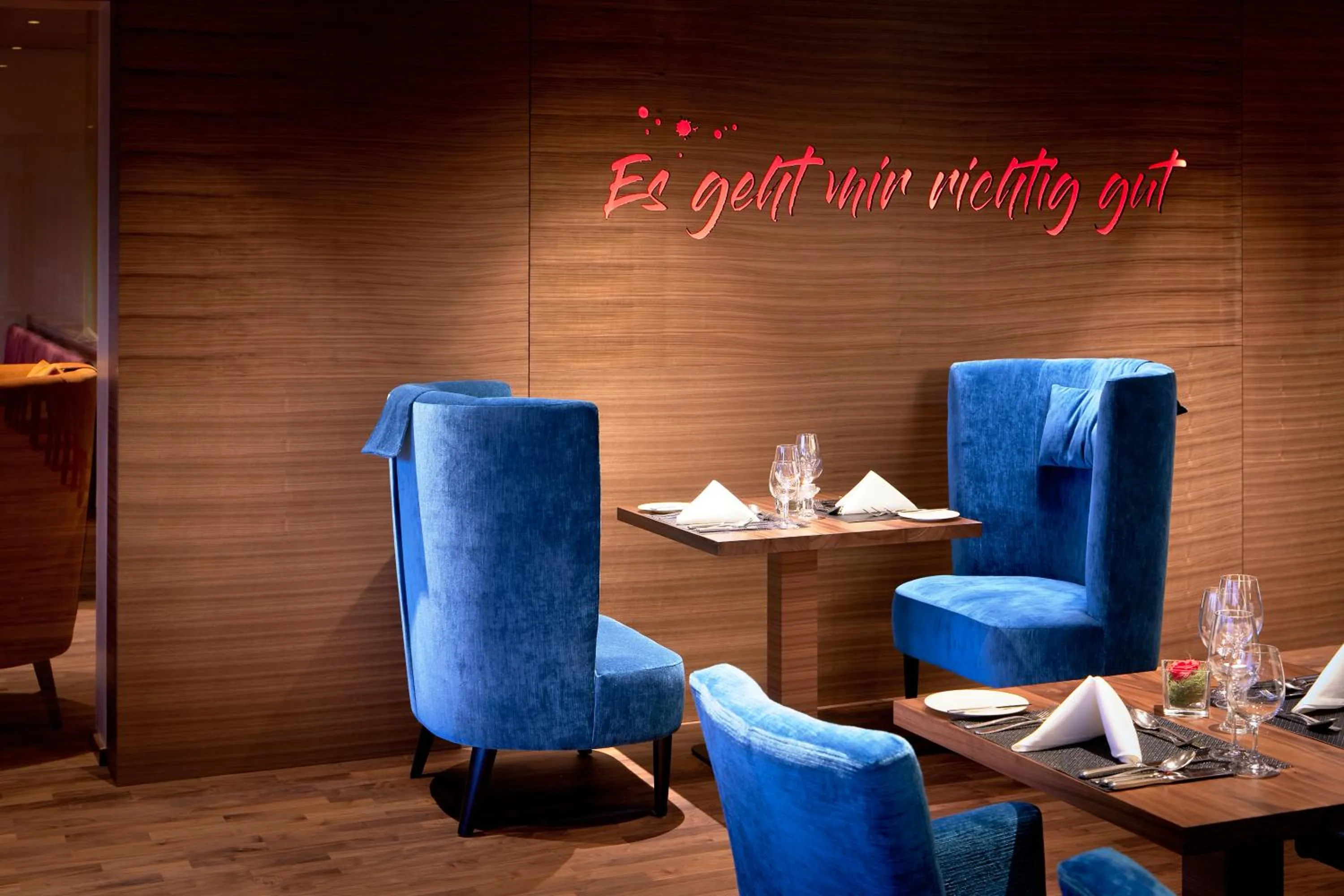 Restaurant/places to eat in Ayurveda Resort MANDIRA