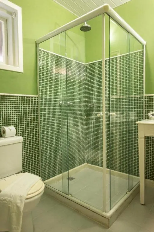 Bathroom in Pousada Corsario Buzios