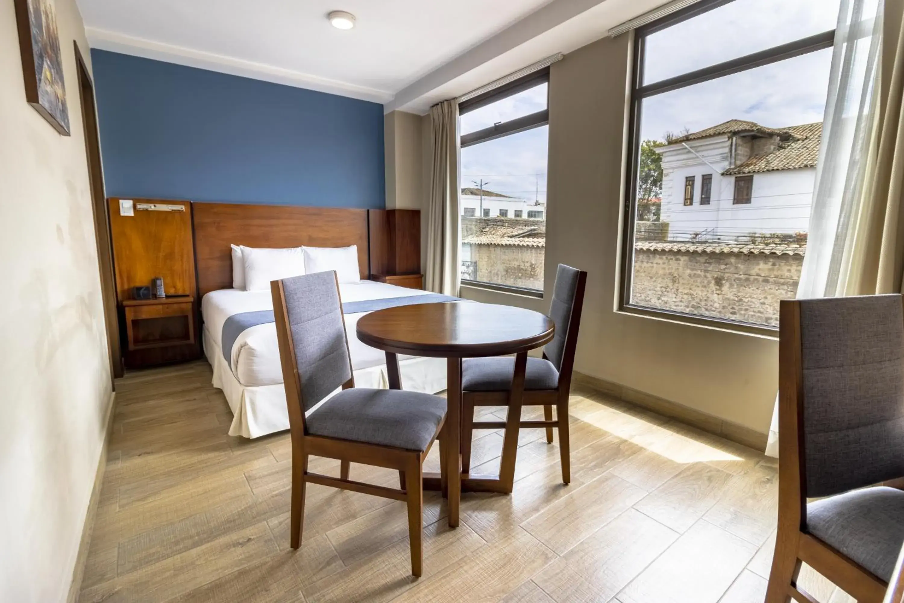 Deluxe Single Room - single occupancy in Hotel San Agustin Plaza Deluxe Single Room - single occupancy in Hotel San Agustin Plaza