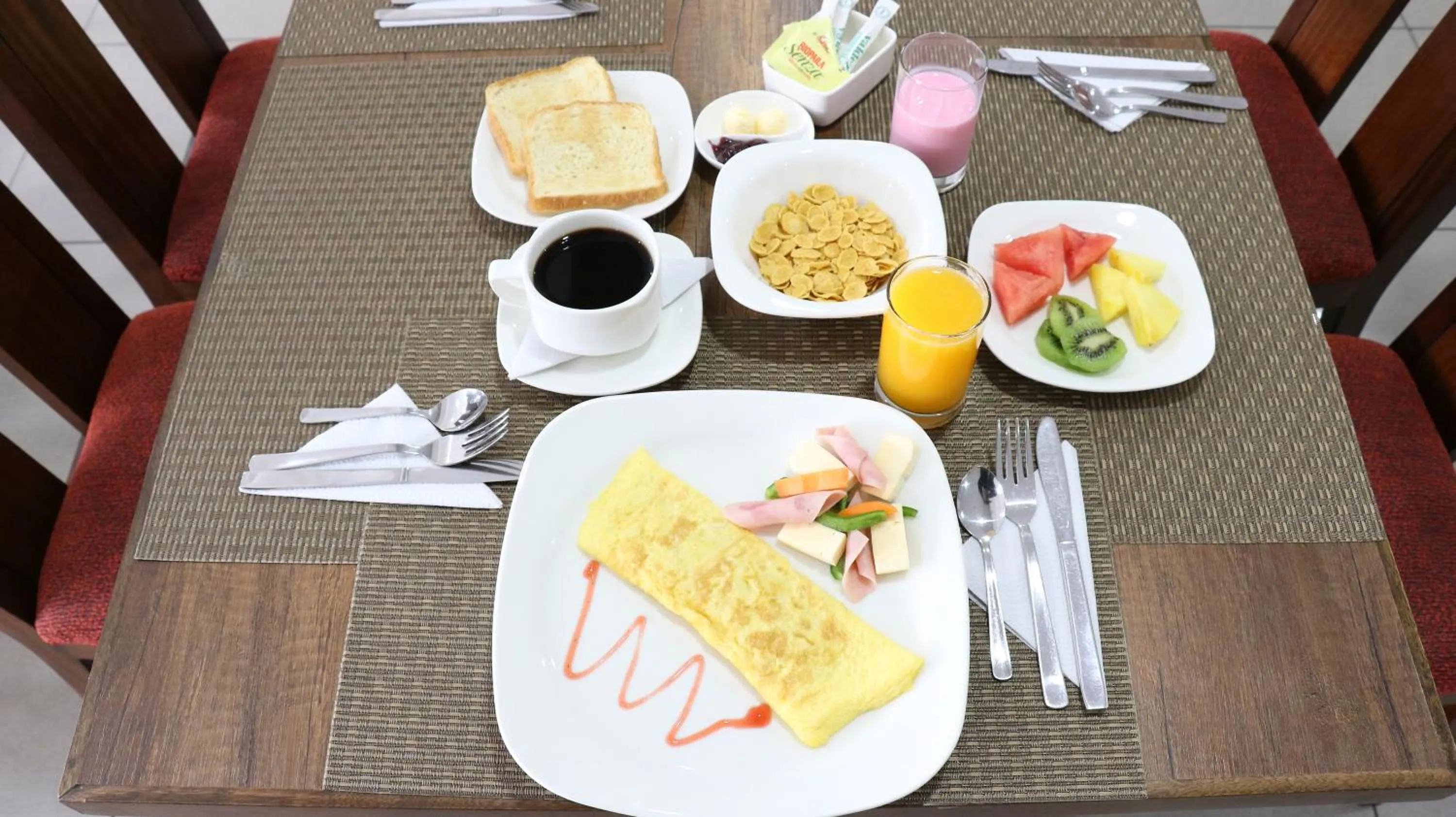 Restaurant/places to eat in Hotel San Agustin Plaza