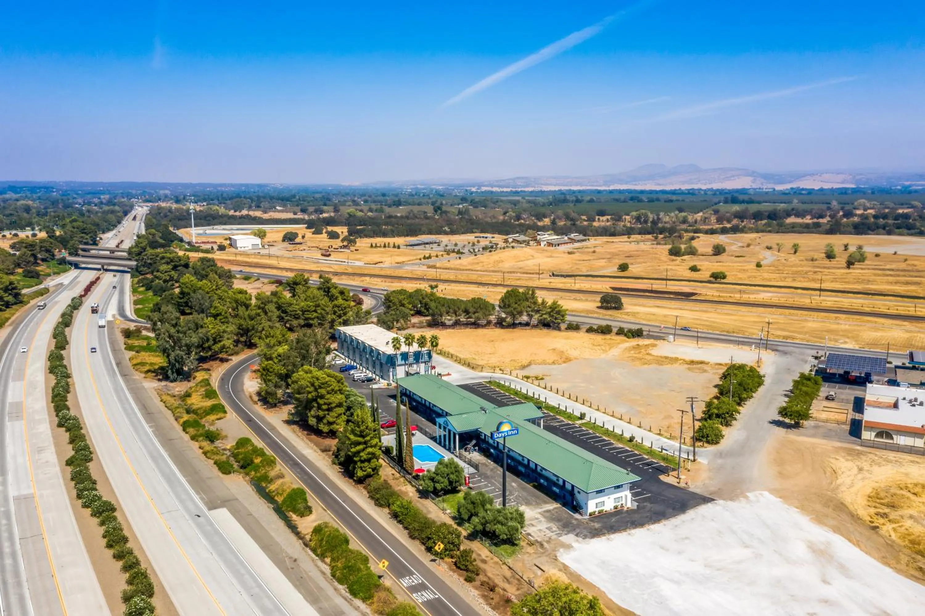 Bird's eye view in Days Inn by Wyndham Red Bluff