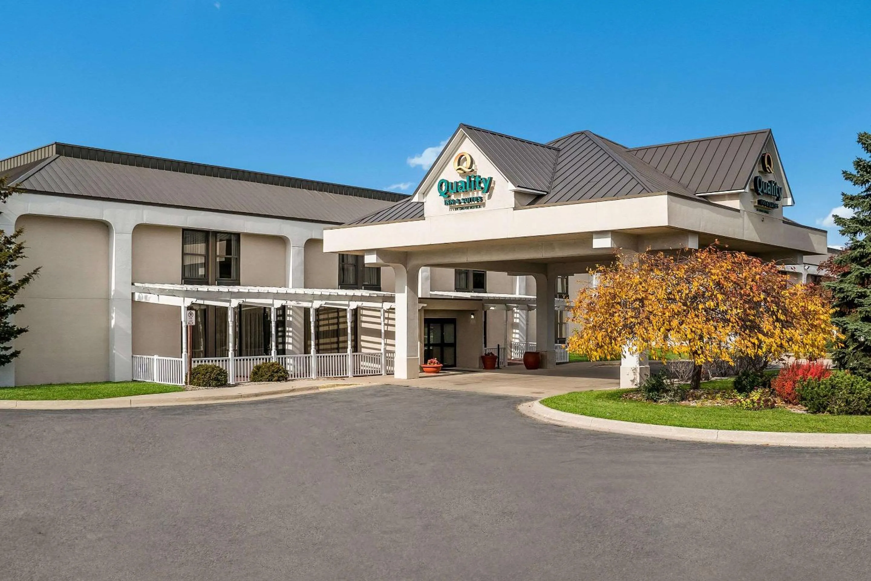 Property building in Quality Inn & Suites