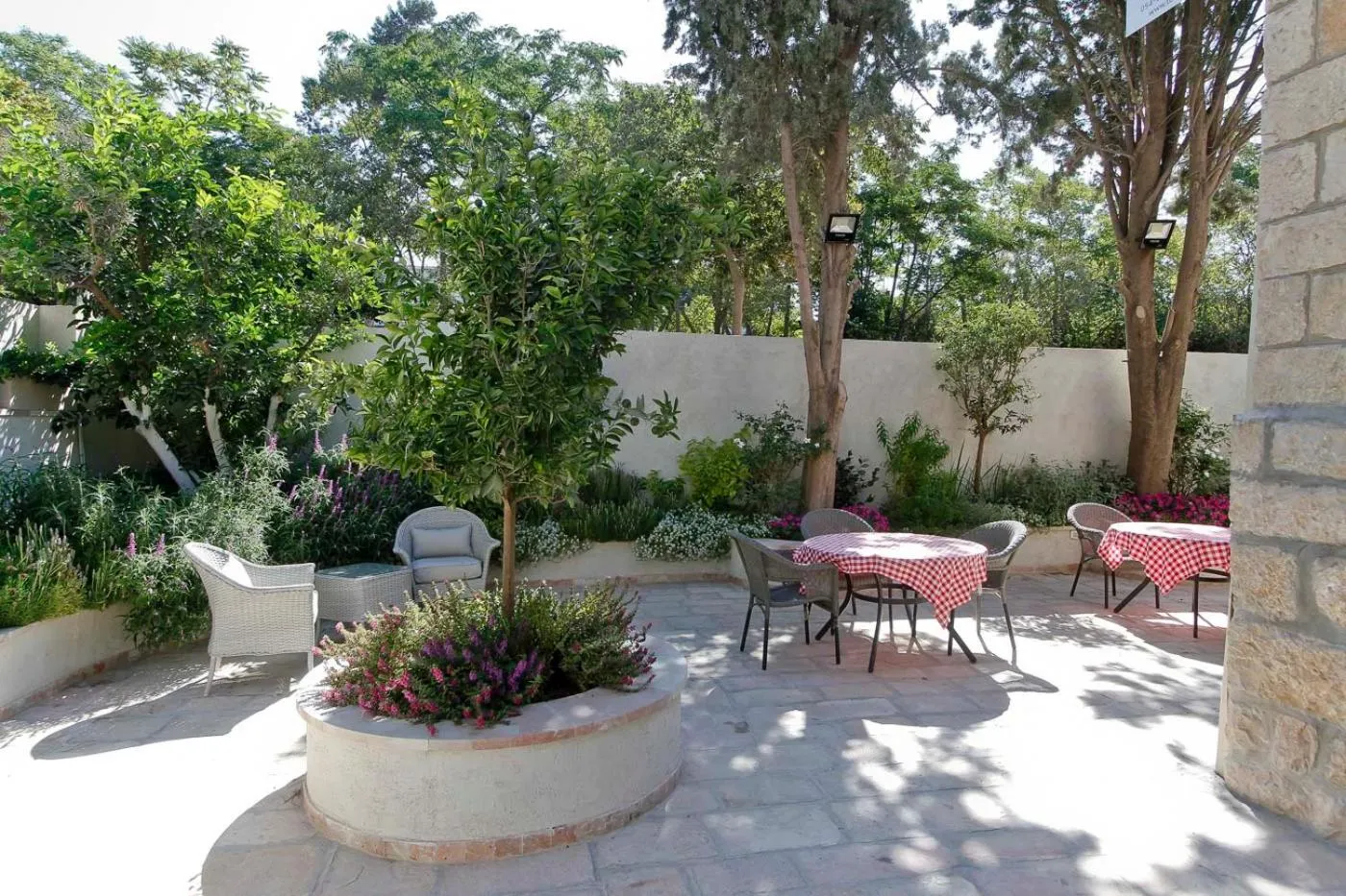 Garden in The Templer Inn