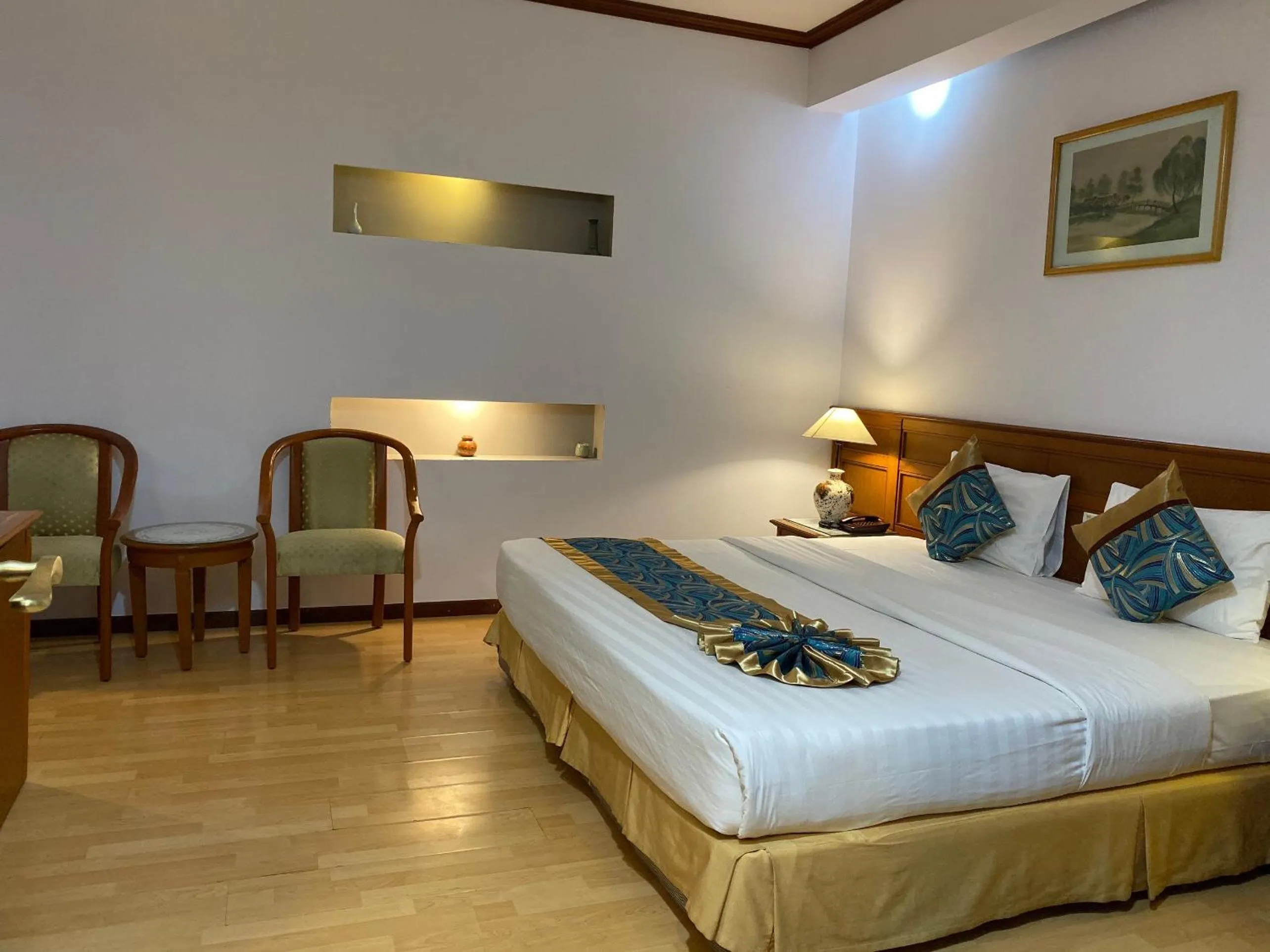 Bedroom, Bed in Oscar Saigon Hotel