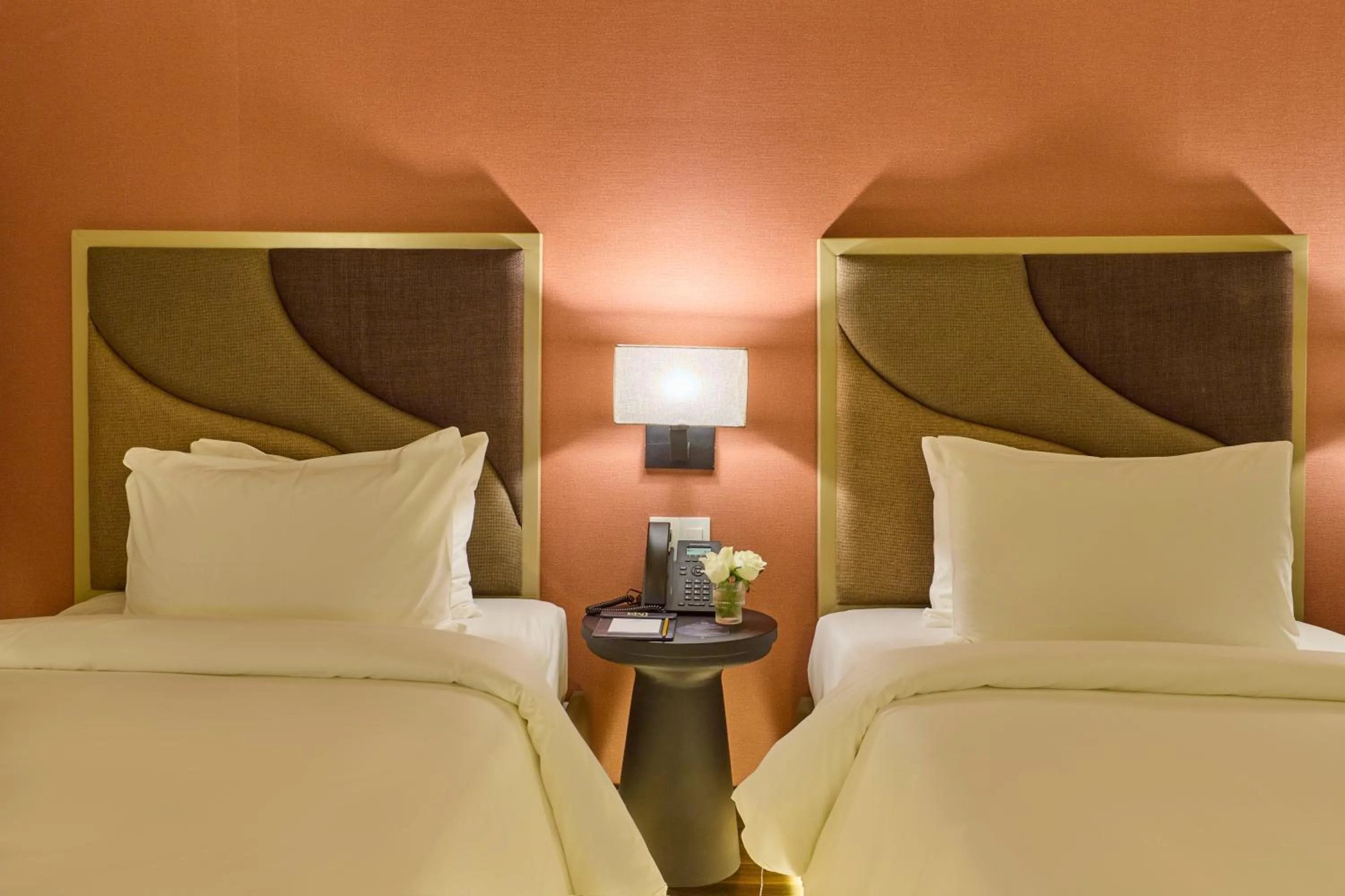 Bed in Kin Hotel Ly Tu Trong