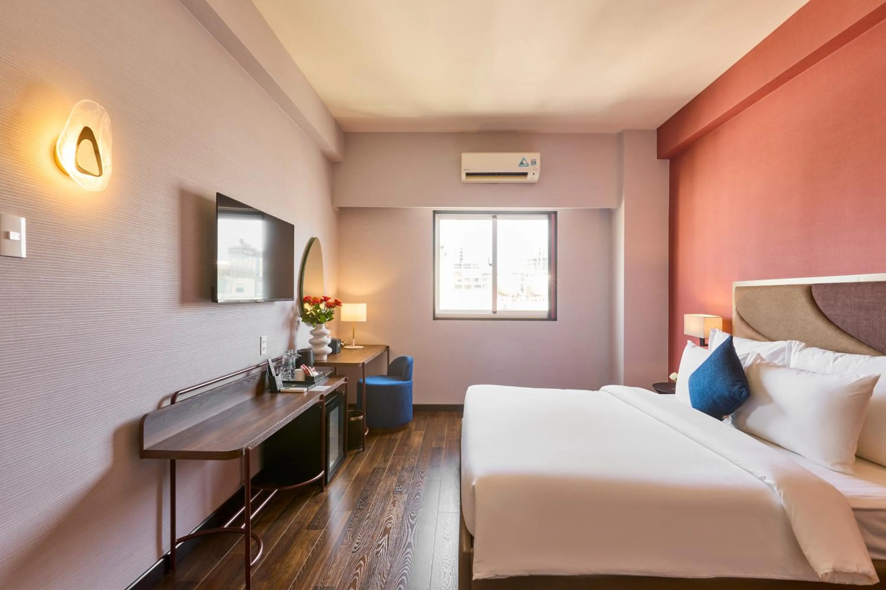 Bed in Kin Hotel Ly Tu Trong