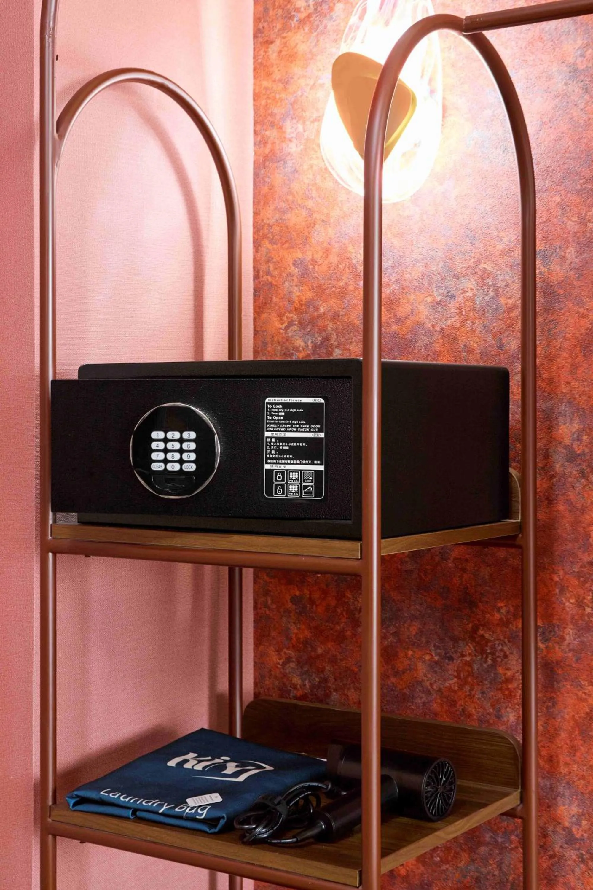 safe in KiN Hotel Ly Tu Trong Edition