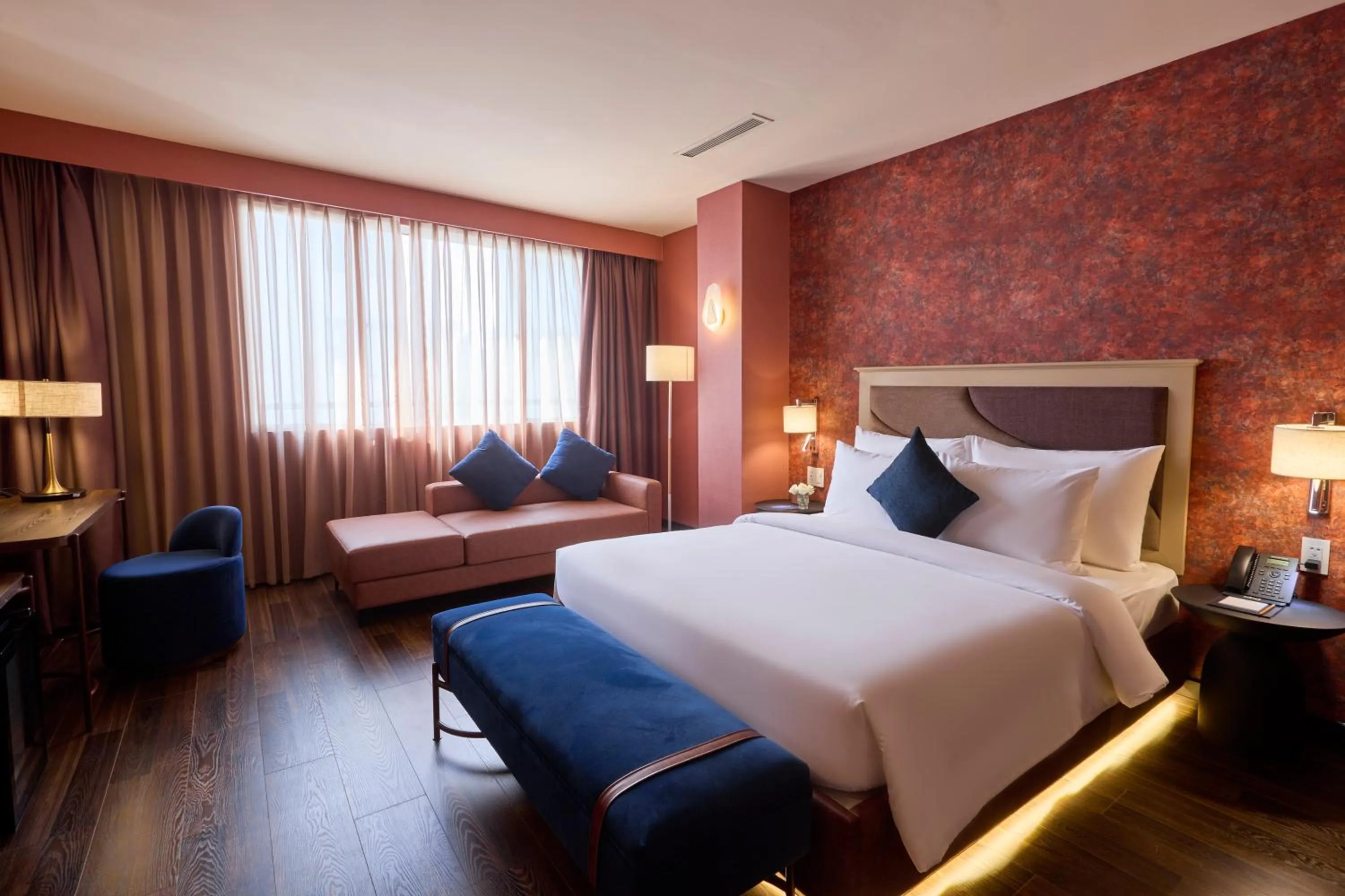 Bed in Kin Hotel Ly Tu Trong