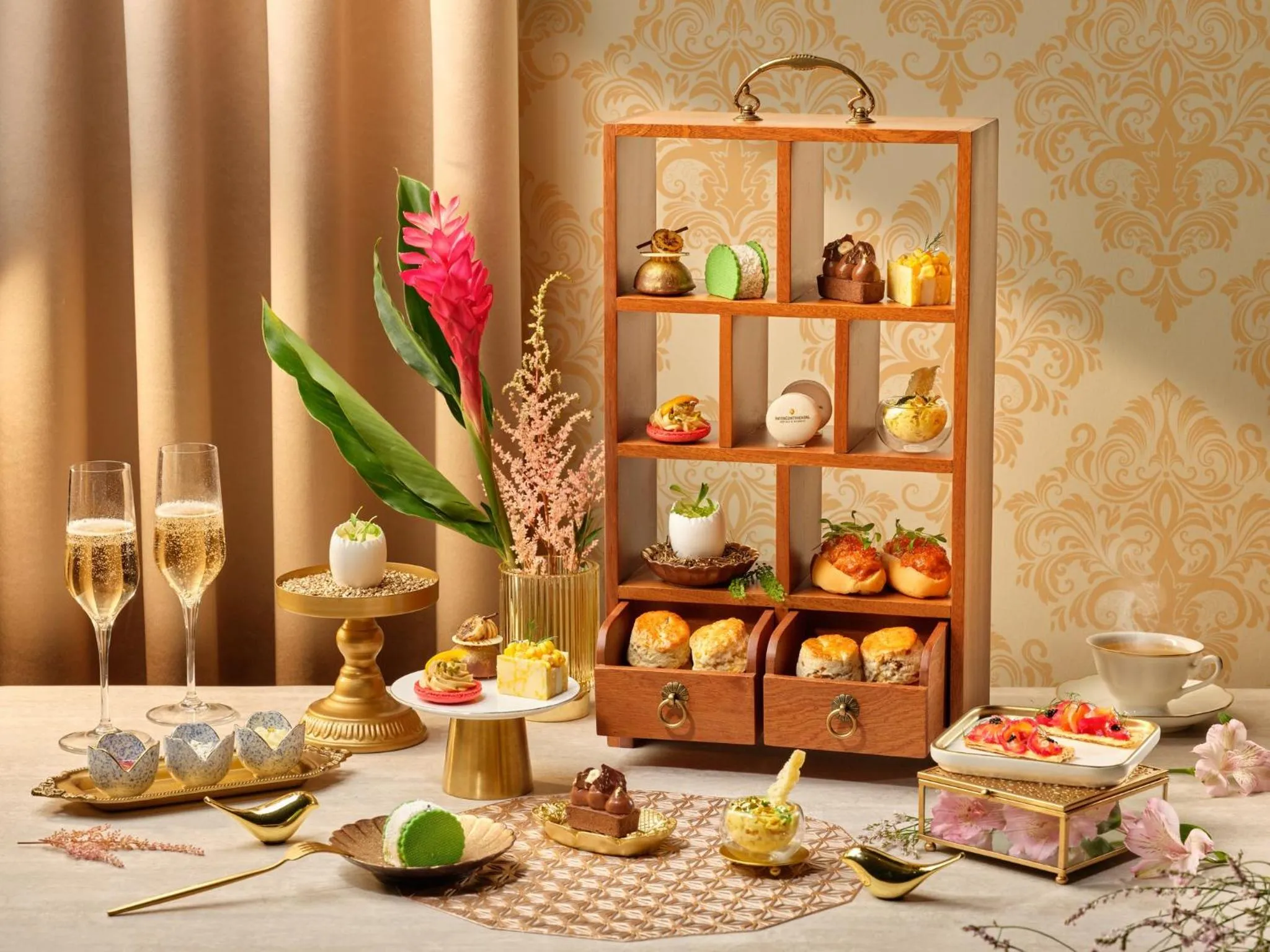 Restaurant/places to eat in InterContinental Singapore by IHG