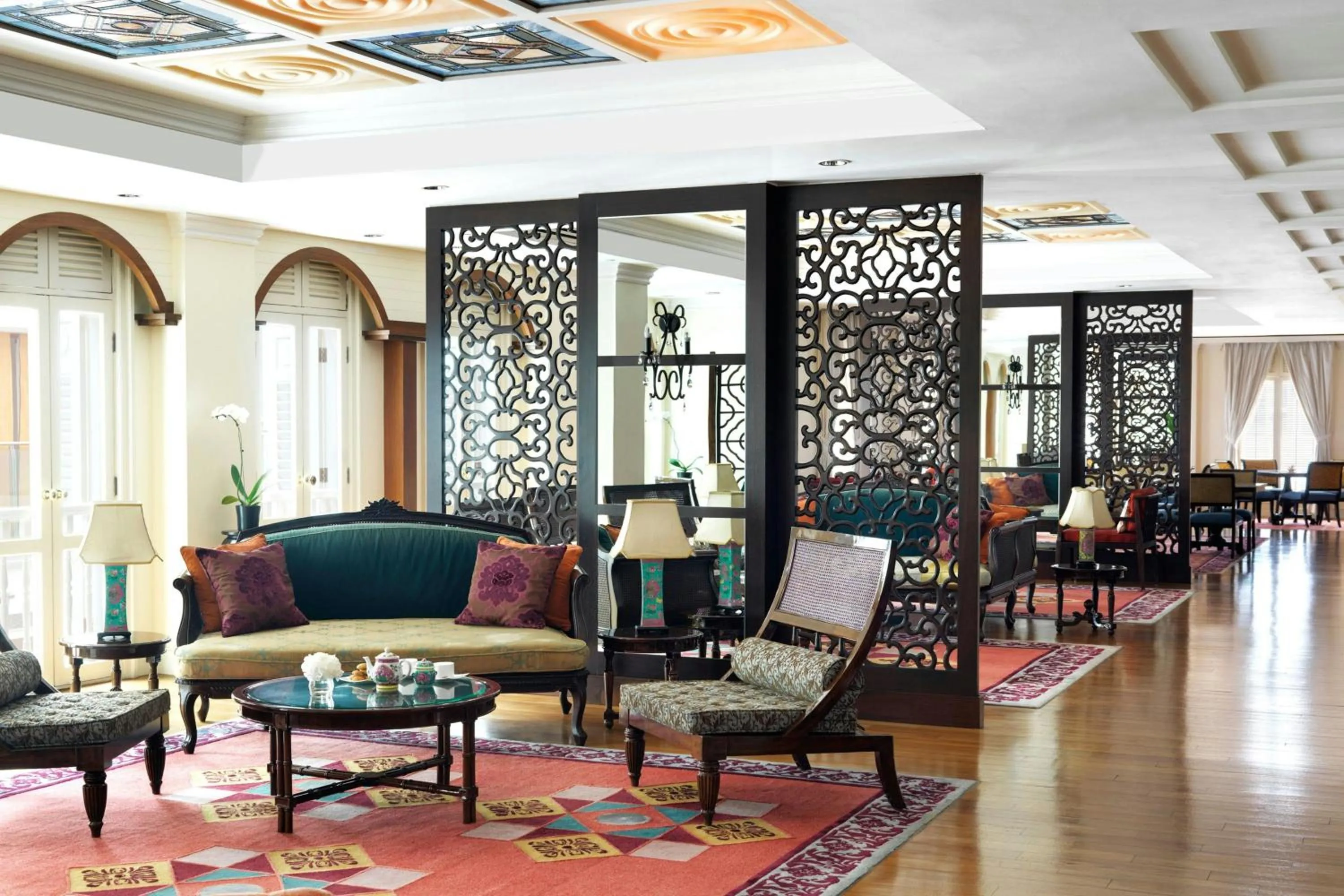 Lounge or bar in Frasers House, a Luxury Collection Hotel, Singapore