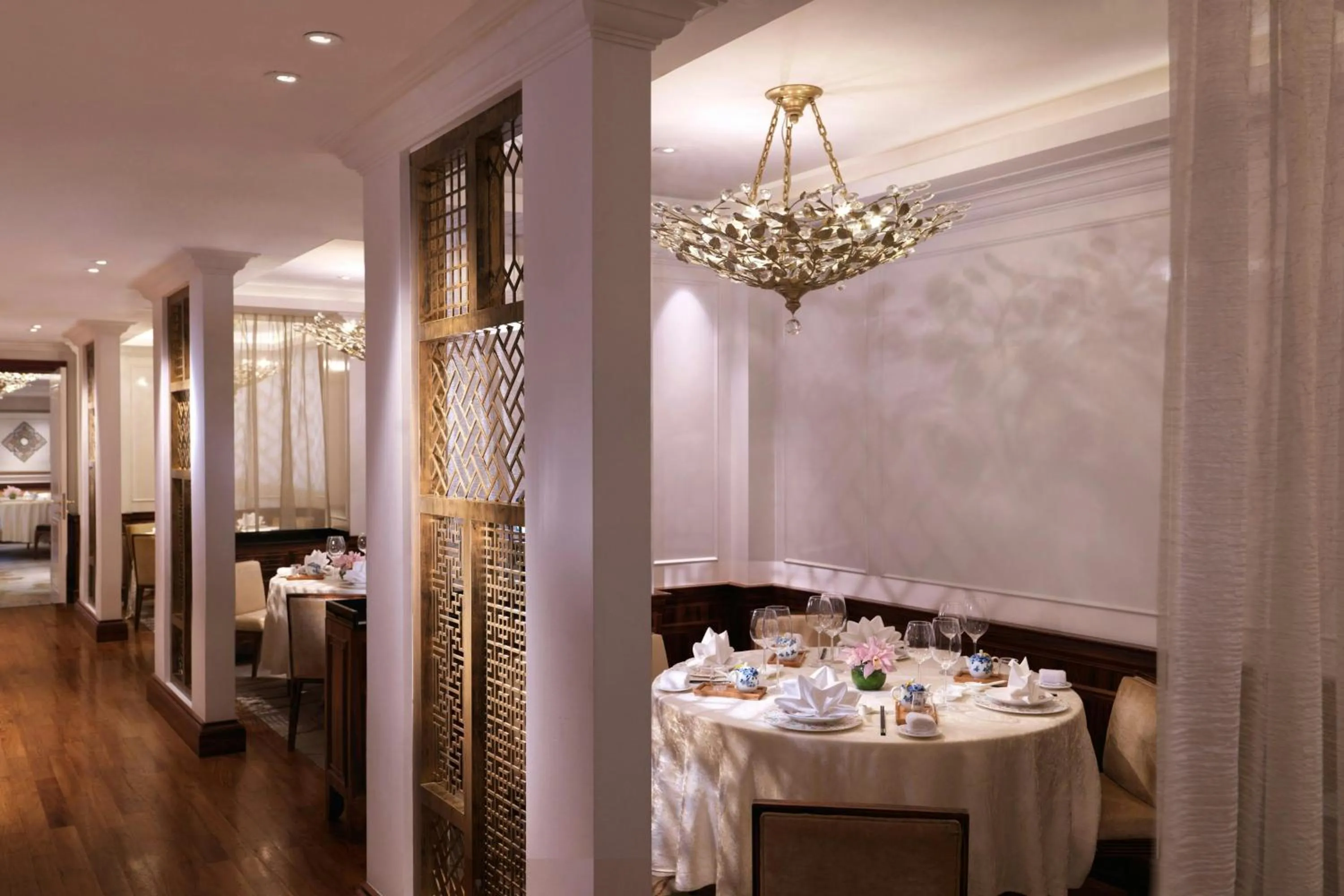 Restaurant/places to eat in Frasers House, a Luxury Collection Hotel, Singapore