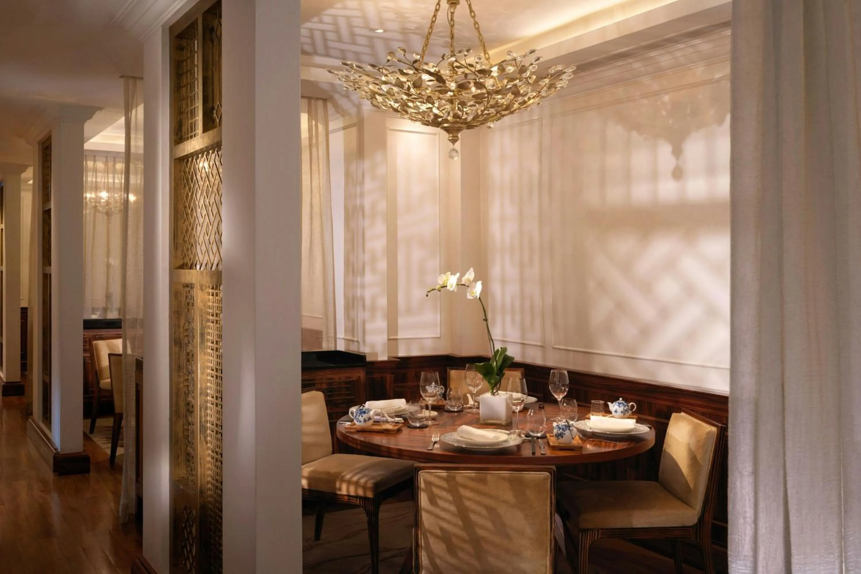 Restaurant/places to eat in Frasers House, a Luxury Collection Hotel, Singapore