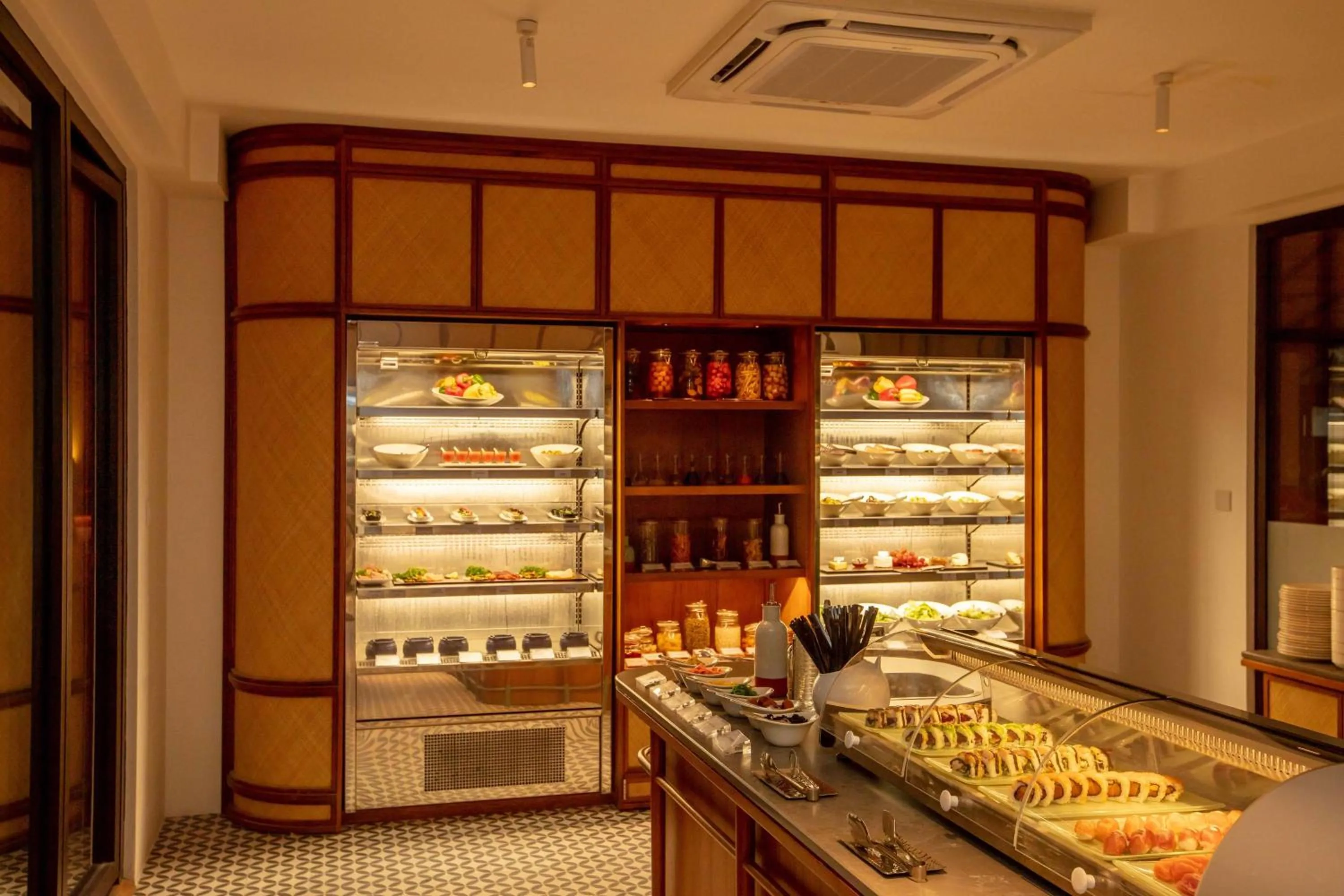 Restaurant/places to eat in Conrad Maldives Rangali Island