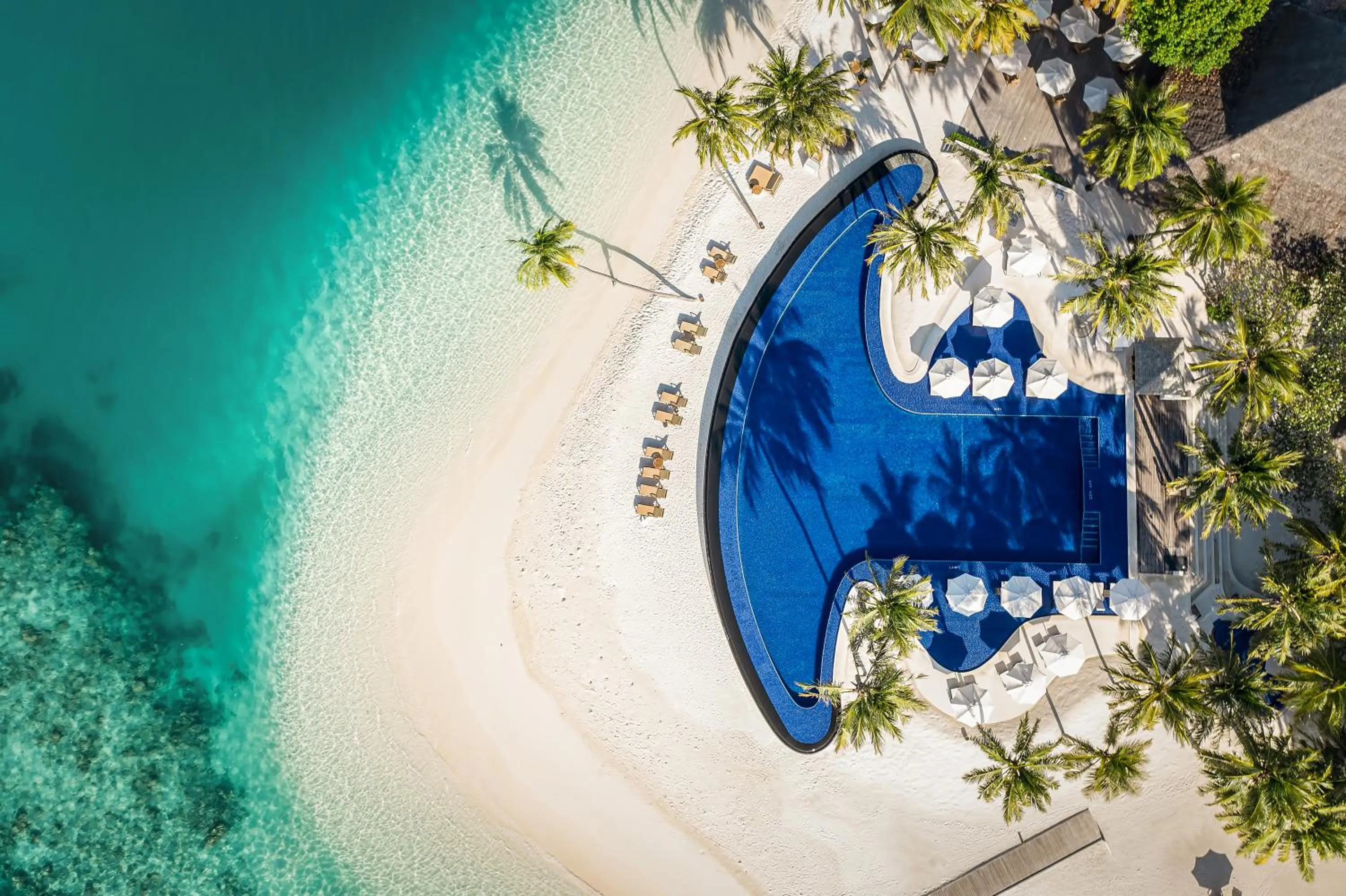 Swimming pool in Conrad Maldives Rangali Island