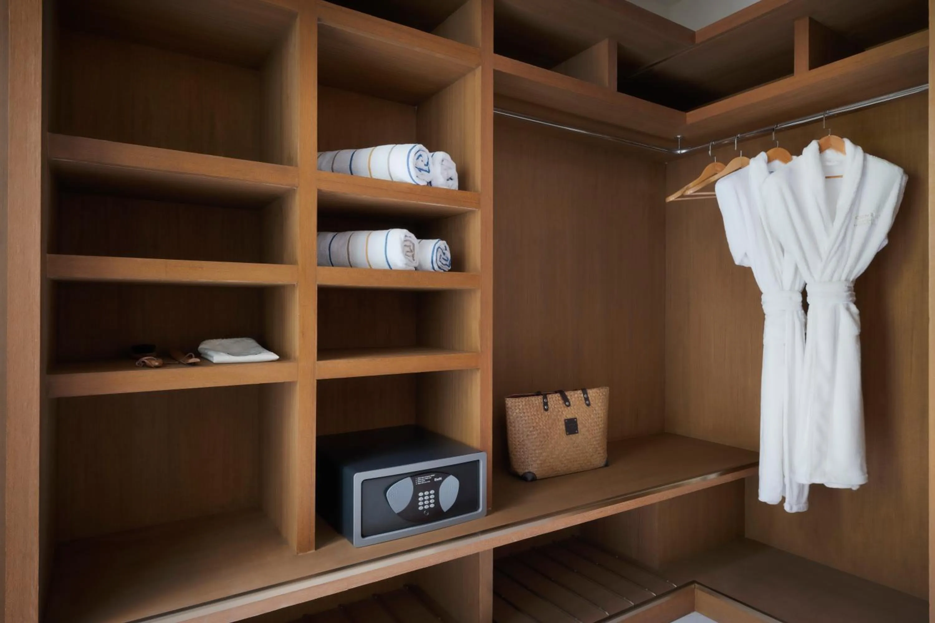 wardrobe in Conrad Maldives Rangali Island