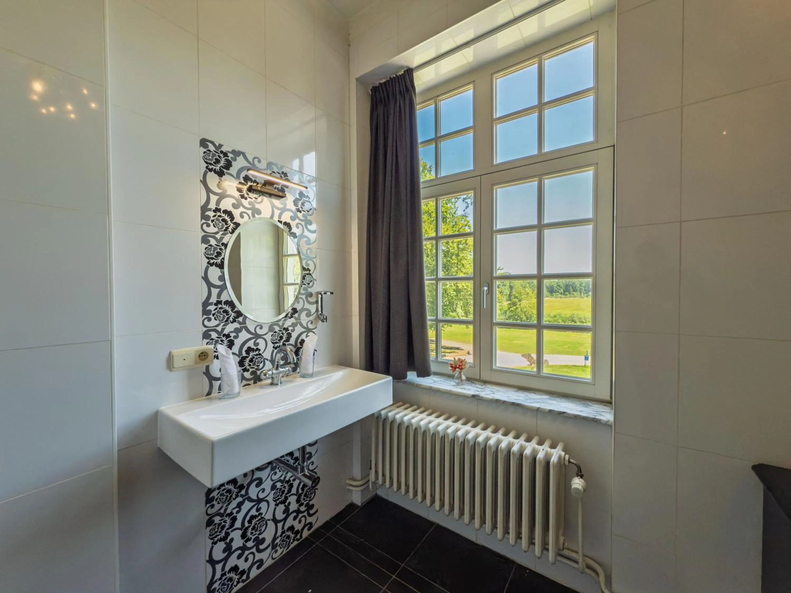 Bathroom in Kasteel Pietersheim Maastricht - Lanaken