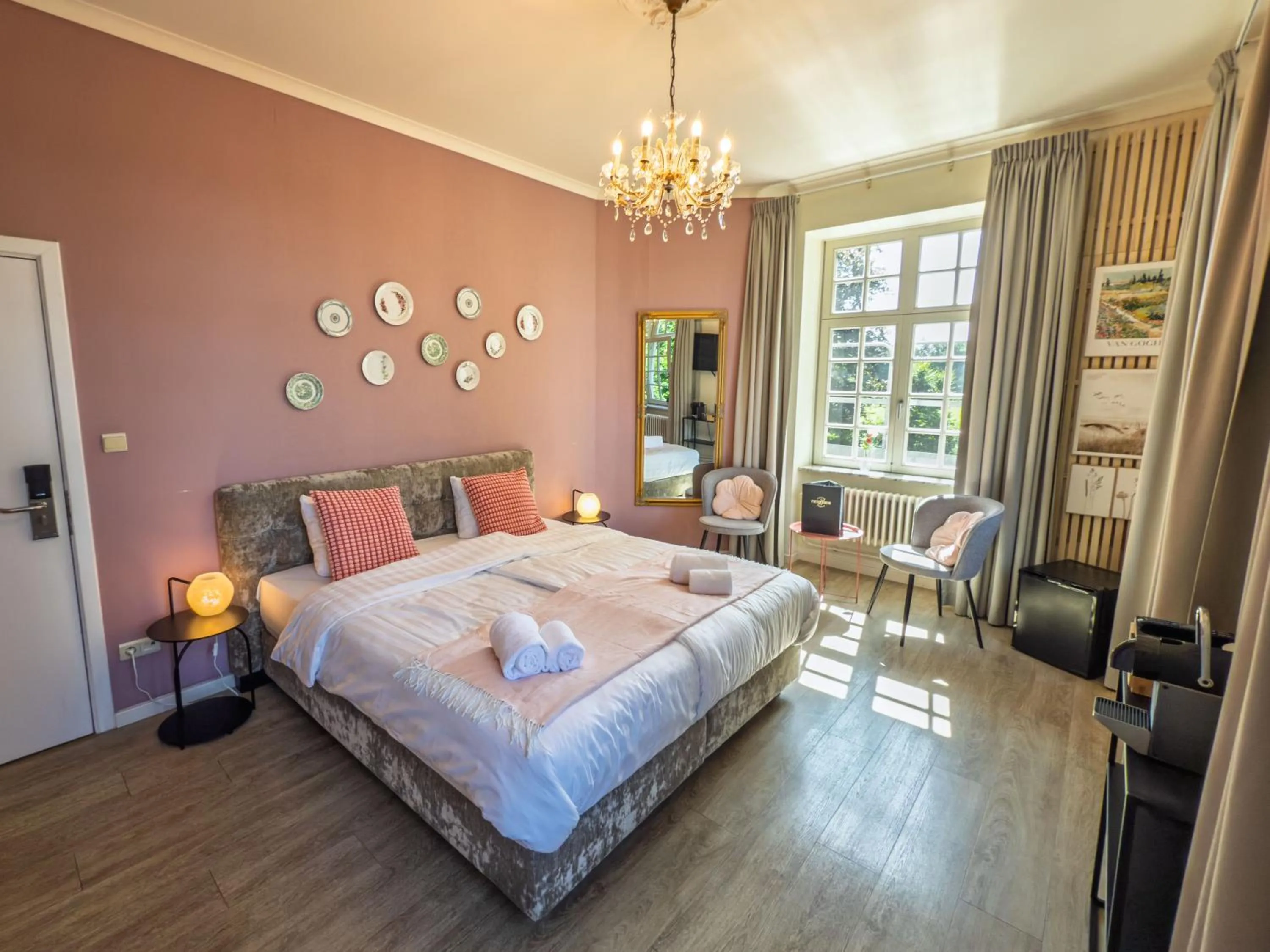 Bedroom, Bed in Kasteel Pietersheim Maastricht - Lanaken