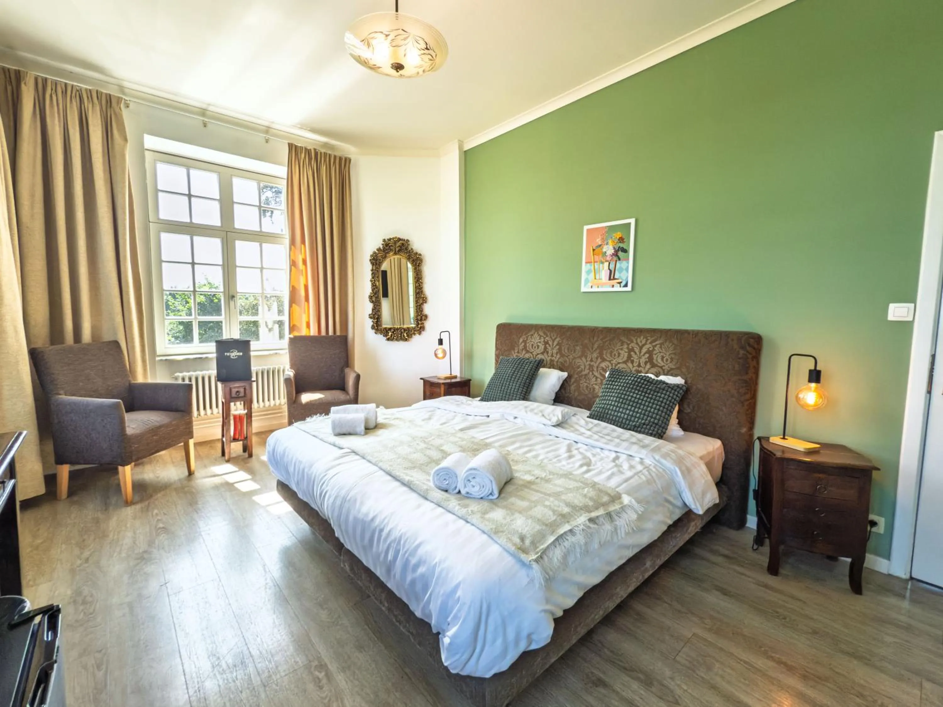 Bedroom, Bed in Kasteel Pietersheim Maastricht - Lanaken