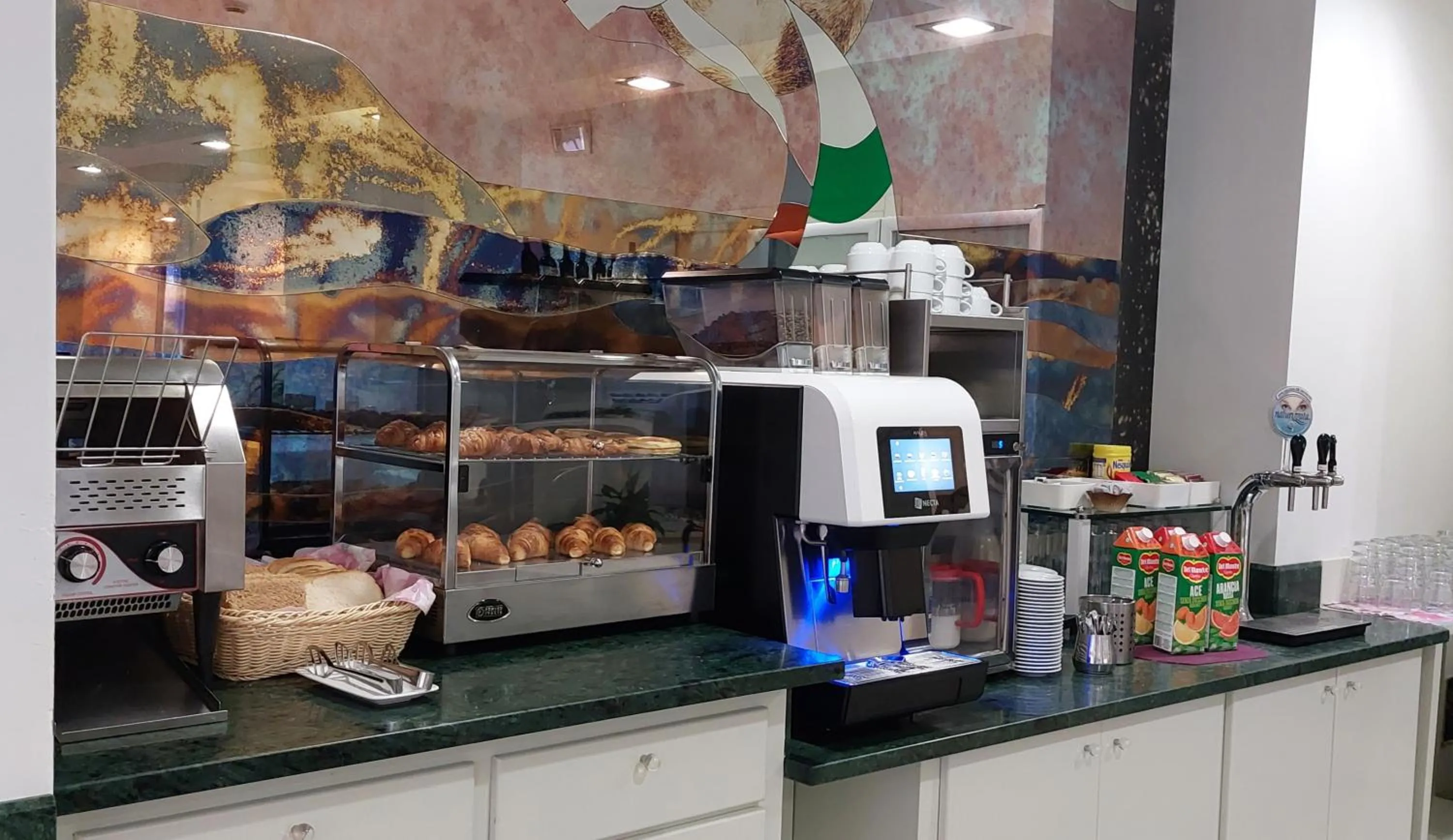 Breakfast in Hotel Sirio