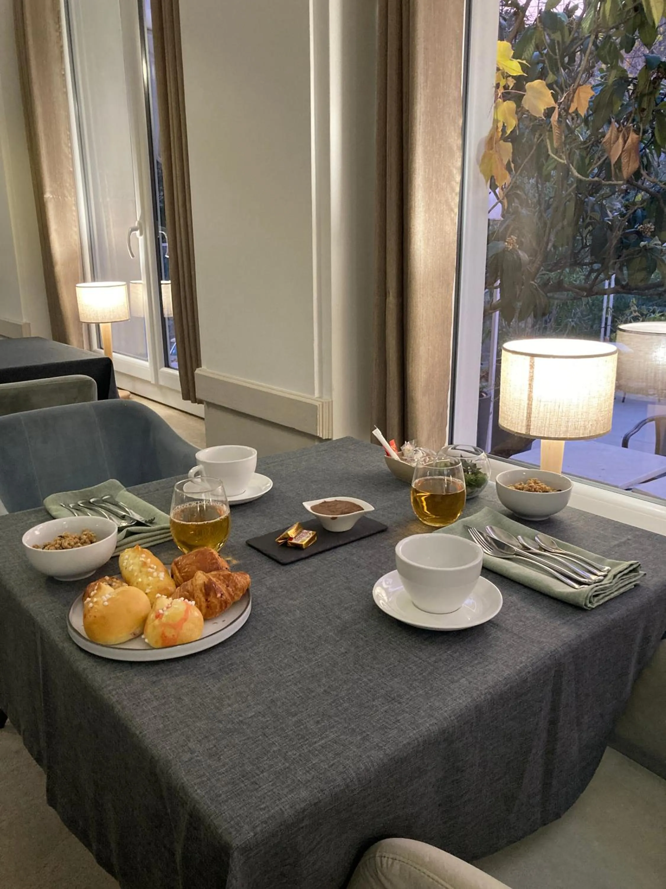 Breakfast in Hôtel Helvie